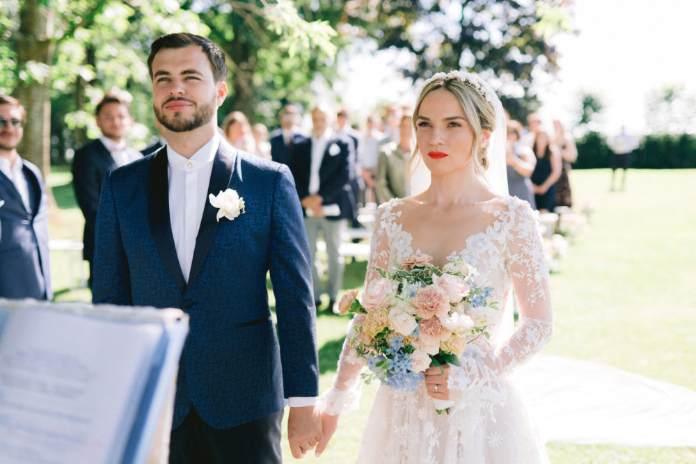 Destination wedding en Bourgogne au Château de Varennes — Maria & Mathieu - Blog Mariage Madame C