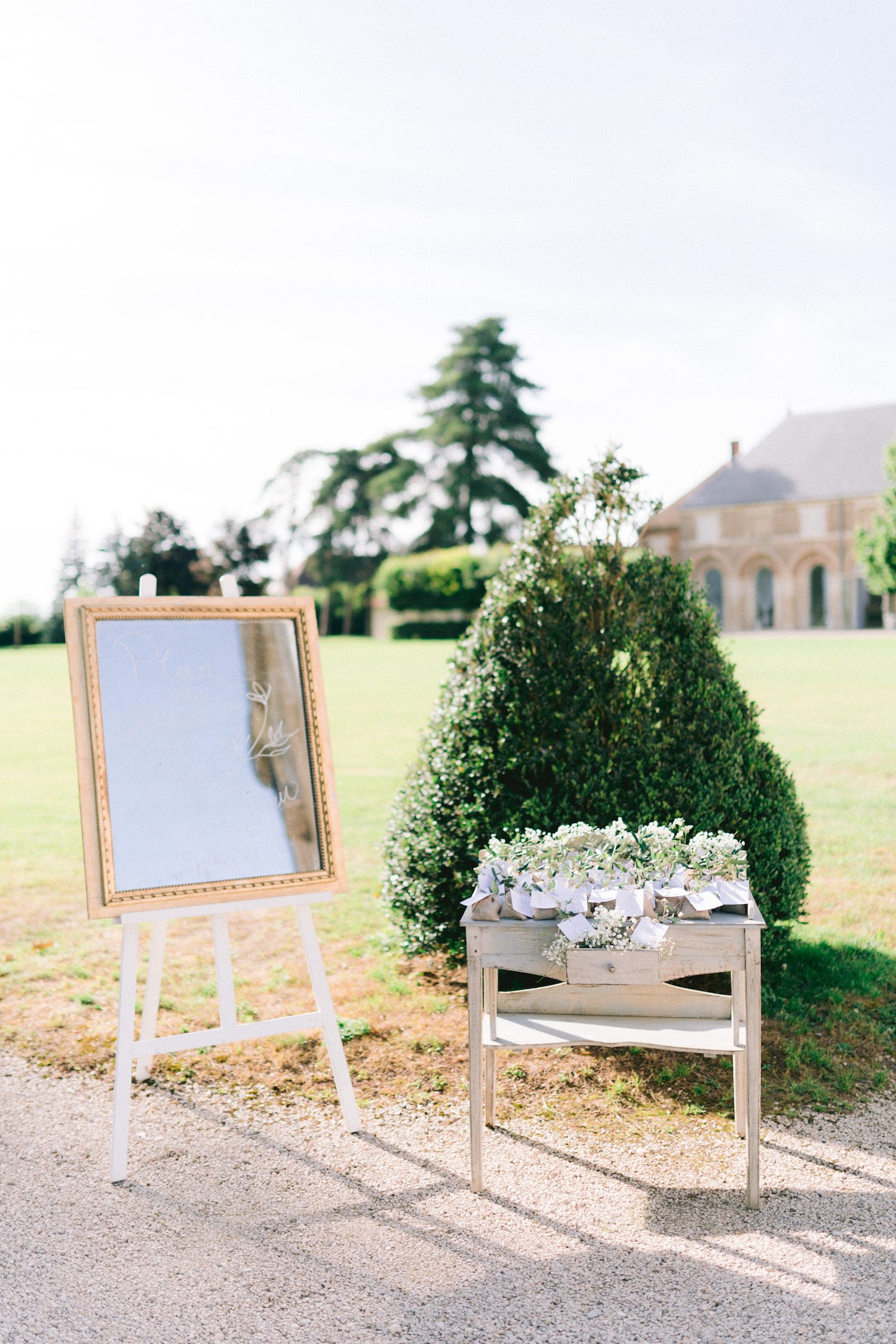 Mariage en Bourgogne au Château de Varennes - Maria + Mathieu - Blog Mariage Madame C Mariage en Bourgogne au Château de Varennes - Maria + Mathieu - Blog Mariage Madame C
