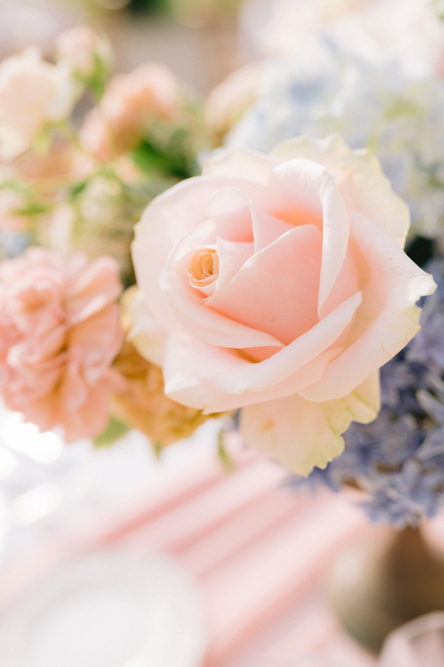 Mariage en Bourgogne au Château de Varennes - Maria + Mathieu - Blog Mariage Madame C Mariage en Bourgogne au Château de Varennes - Maria + Mathieu - Blog Mariage Madame C