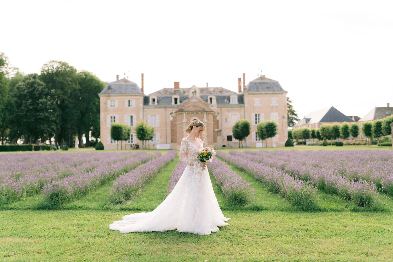 Mariage en Bourgogne au Château de Varennes - Maria + Mathieu - Blog Mariage Madame C Mariage en Bourgogne au Château de Varennes - Maria + Mathieu - Blog Mariage Madame C