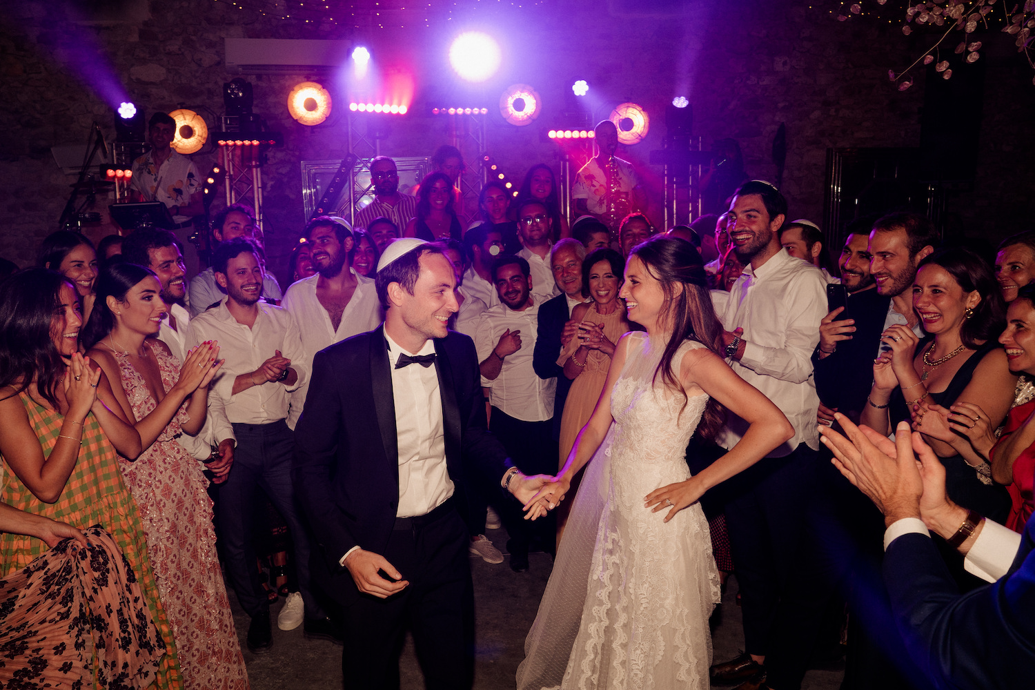 Mariage élégant aux Domaines de Patras - Carla + David - Blog Mariage Madame C