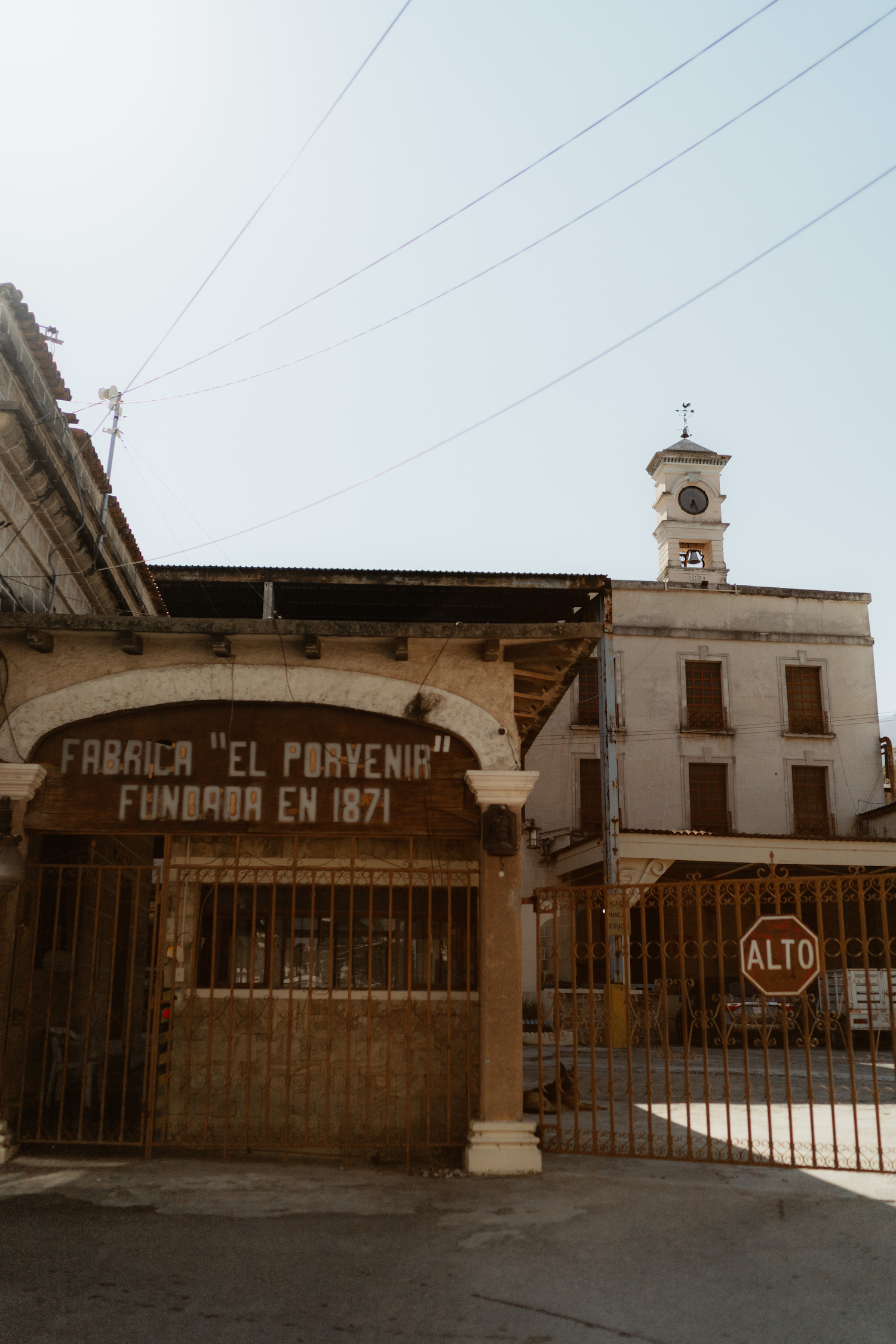 Mariage industriel au Mexique - Vanessa + Nazario - Blog Mariage Madame C Mariage industriel au Mexique - Vanessa + Nazario - Blog Mariage Madame C