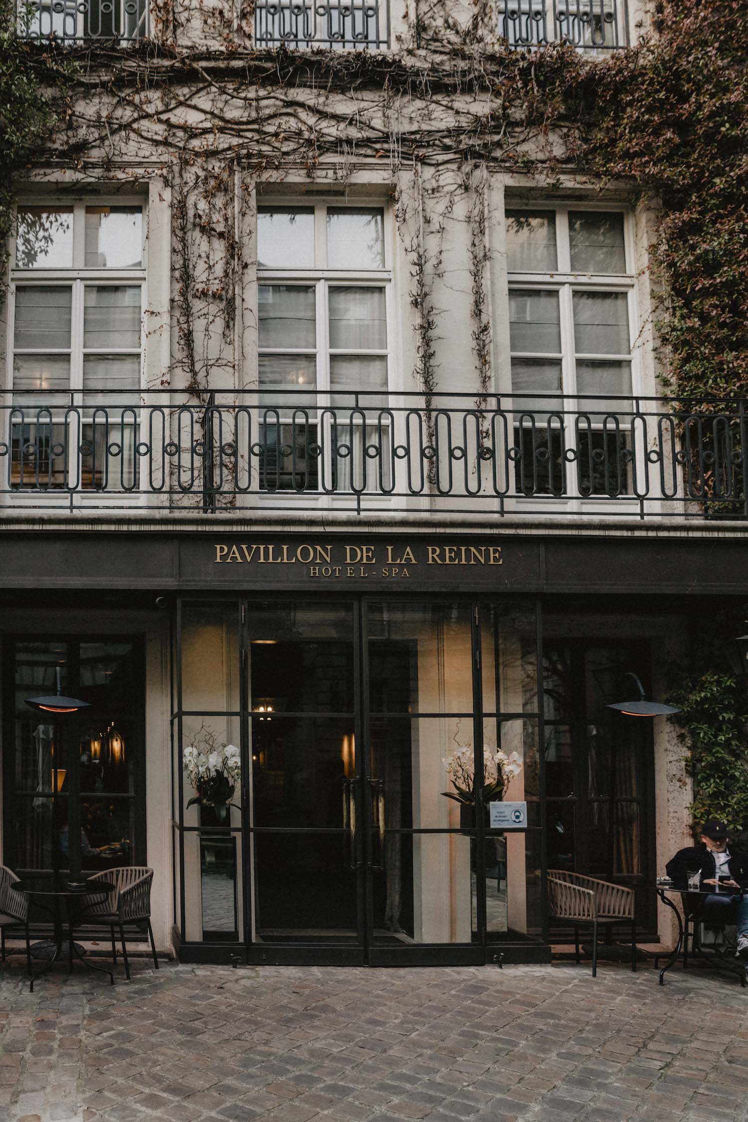 Mariage intime à Paris - Isabelle + Pierre - Blog Mariage Madame C