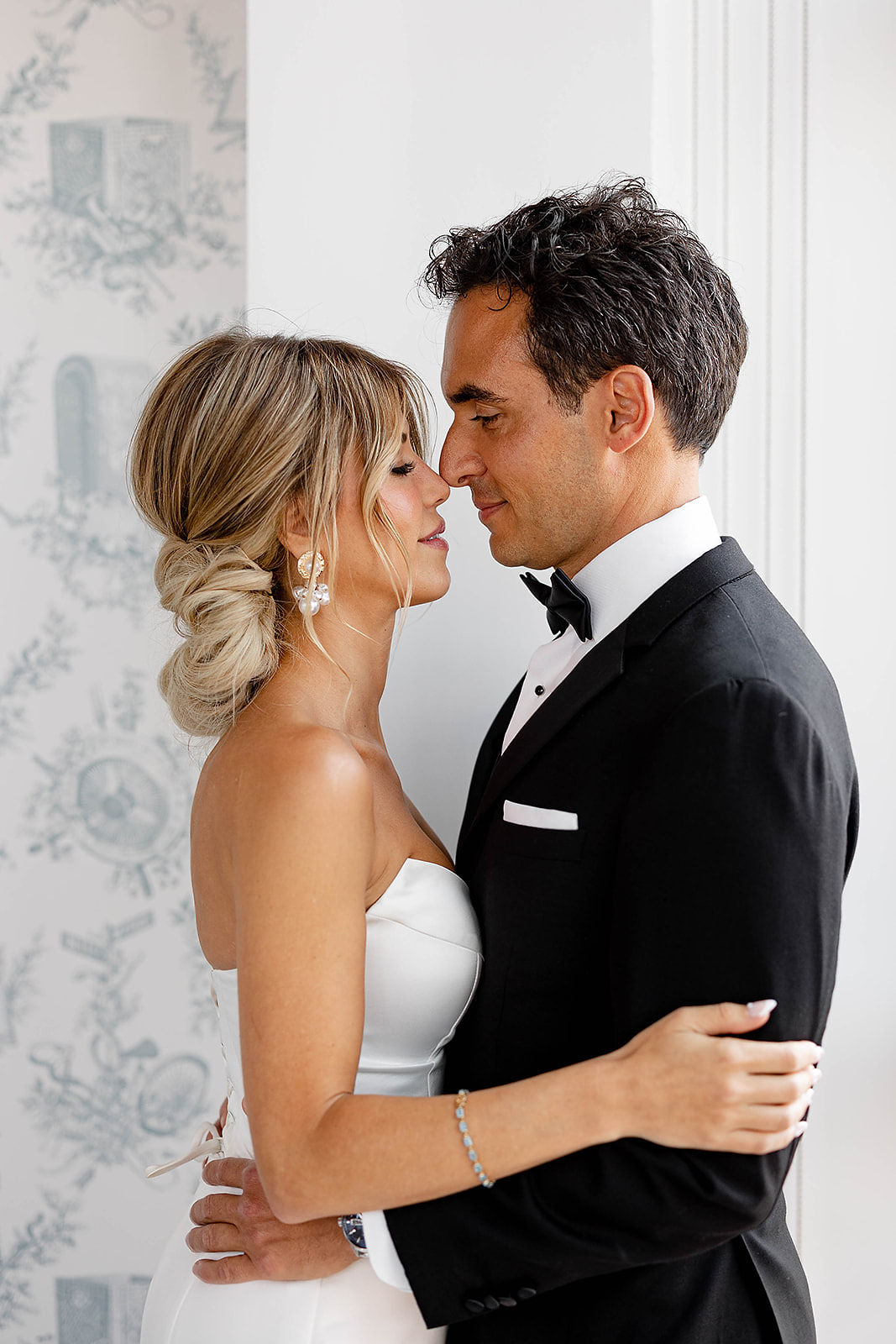 Mariage à Brooklyn au Wythe Hotel - Claire + Anthony - Blog Mariage Madame C Mariage à Brooklyn au Wythe Hotel - Claire + Anthony - Blog Mariage Madame C