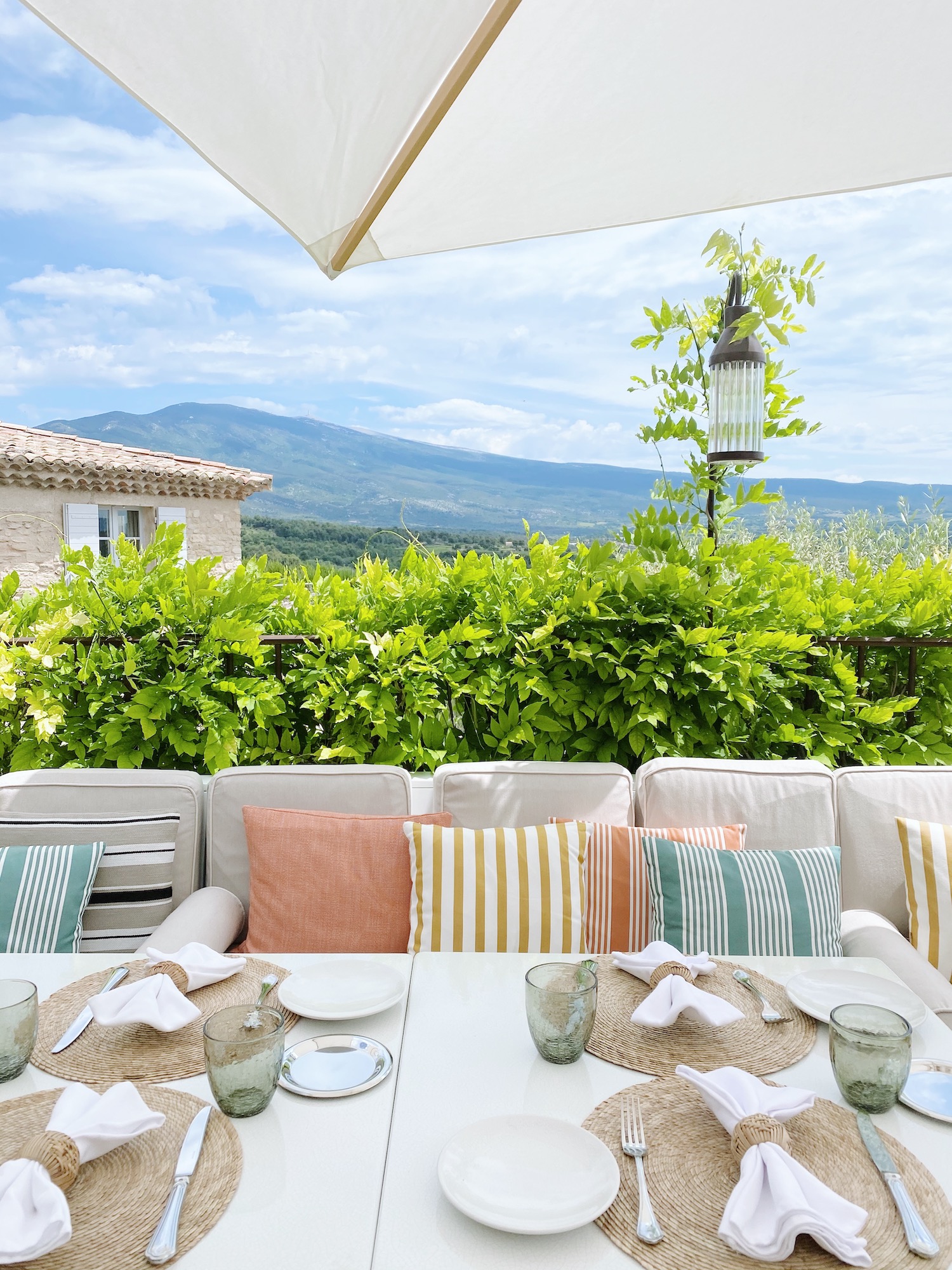 Lune de miel en Provence : les plus beaux hôtels et maisons d’hôtes - Blog Mariage Madame C Lune de miel en Provence : les plus beaux hôtels et maisons d’hôtes - Blog Mariage Madame C