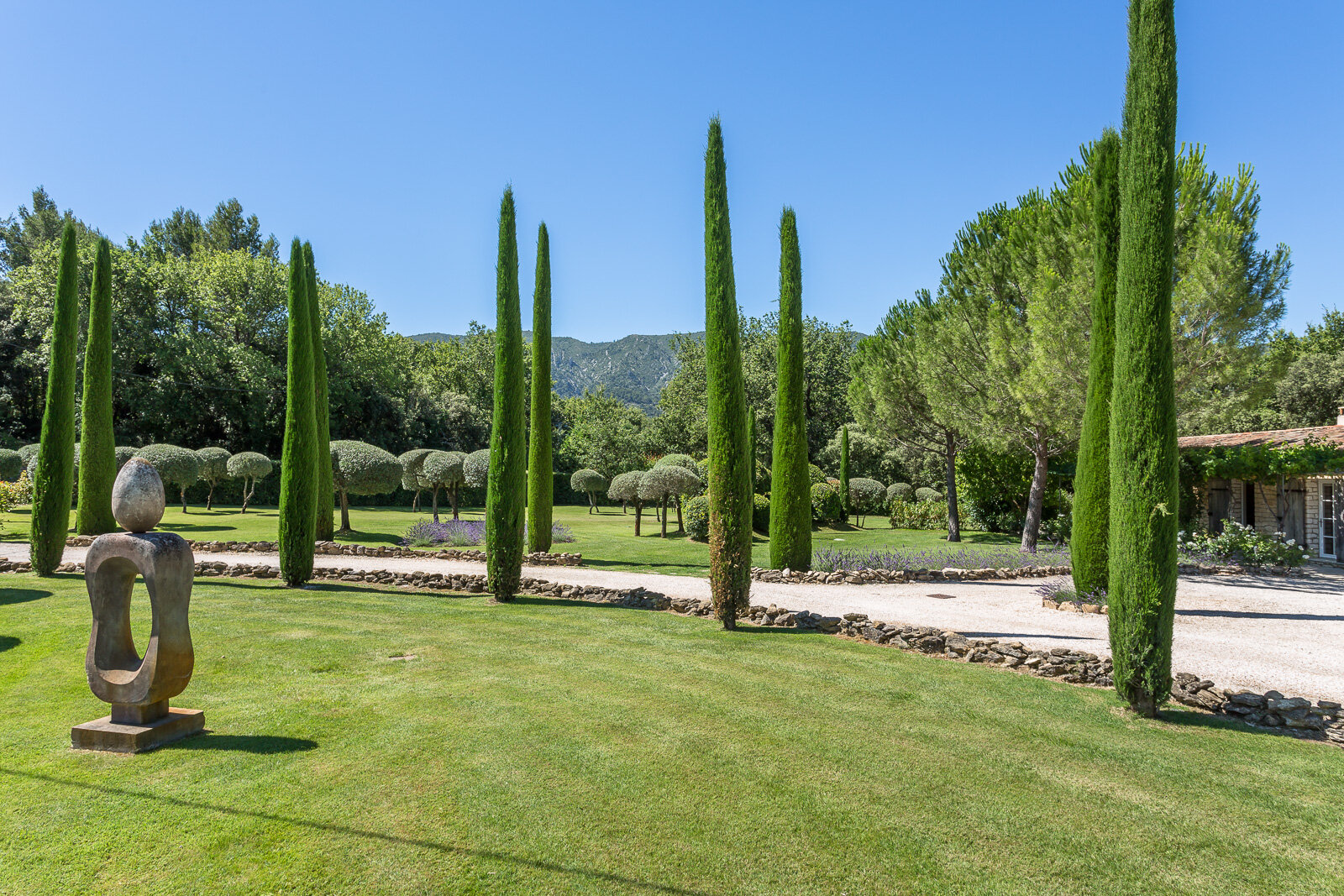 Lune de miel en Provence : les plus beaux hôtels et maisons d’hôtes - Blog Mariage Madame C Lune de miel en Provence : les plus beaux hôtels et maisons d’hôtes - Blog Mariage Madame C