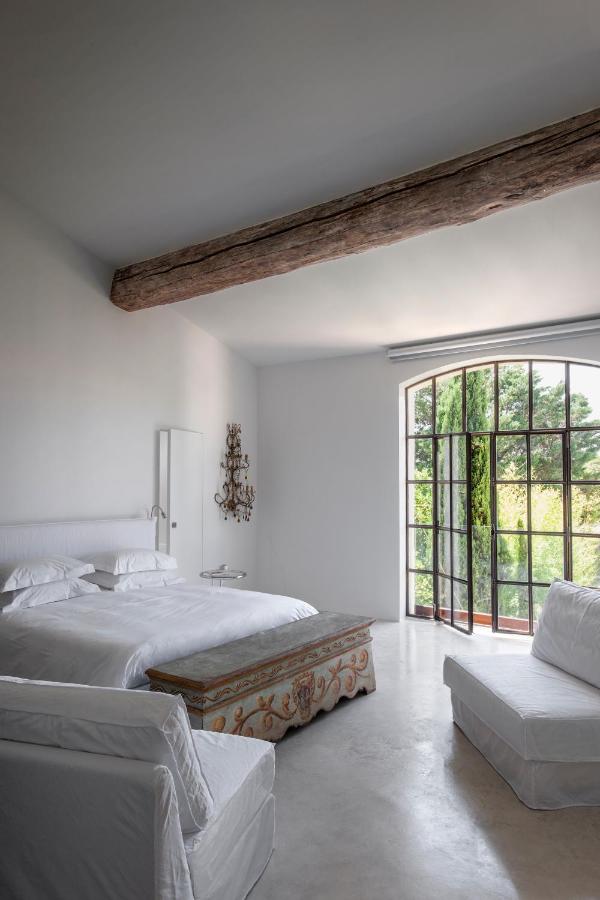 Lune de miel en Provence : les plus beaux hôtels et maisons d’hôtes - Blog Mariage Madame C Lune de miel en Provence : les plus beaux hôtels et maisons d’hôtes - Blog Mariage Madame C