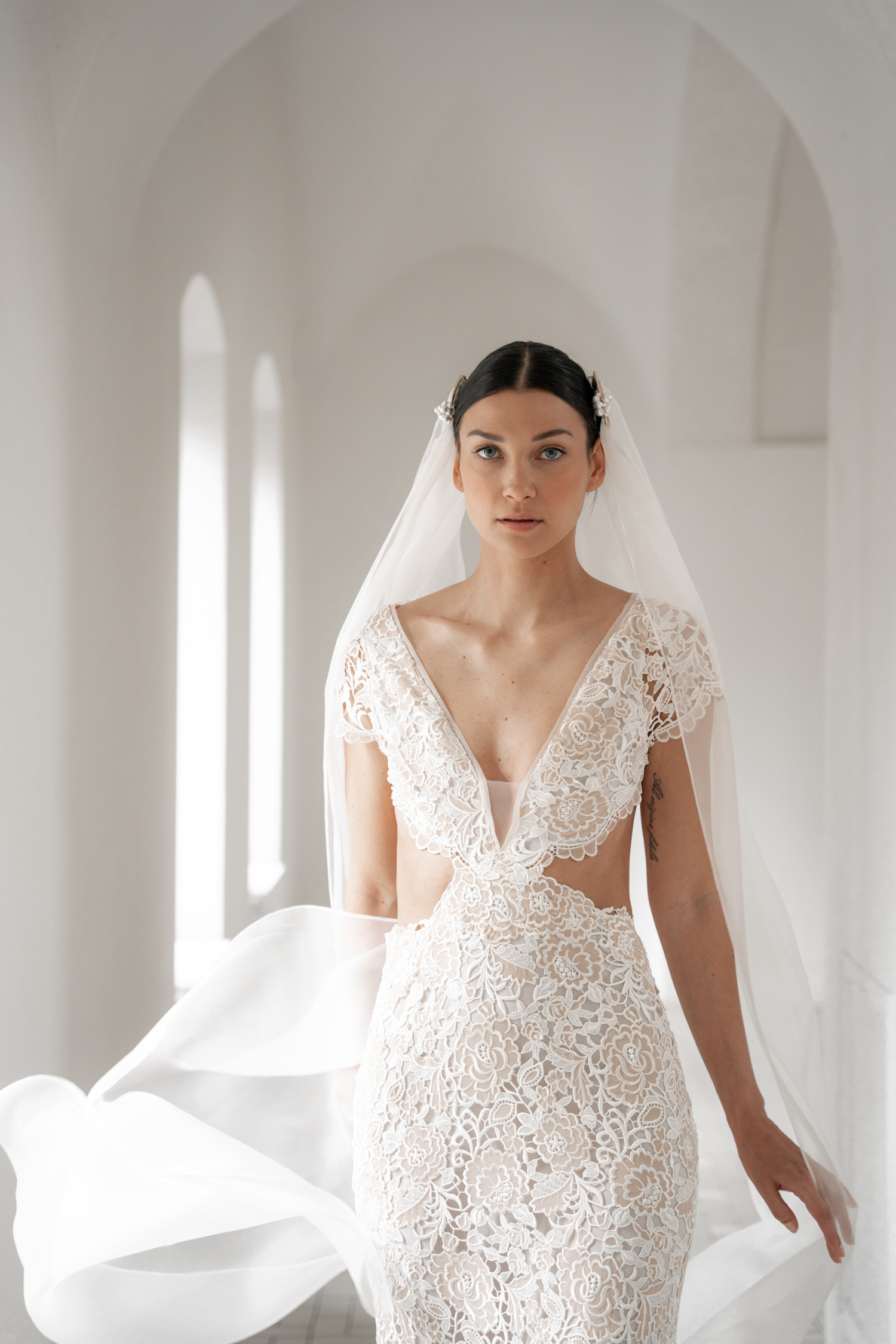 Elisa Ness Collection 2023 - Robes de mariée - Blog Mariage Madame C Elisa Ness Collection 2023 - Robes de mariée - Blog Mariage Madame C