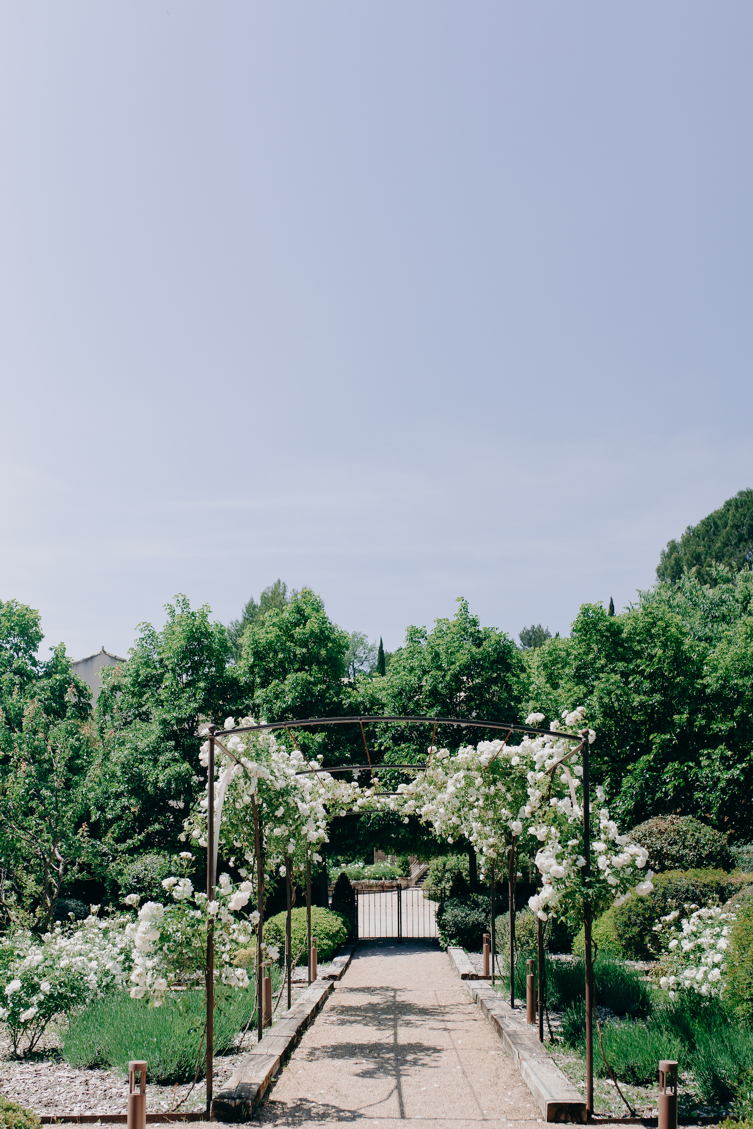 Mariage couture en Provence - Maxine + Owen - Blog Mariage Madame C