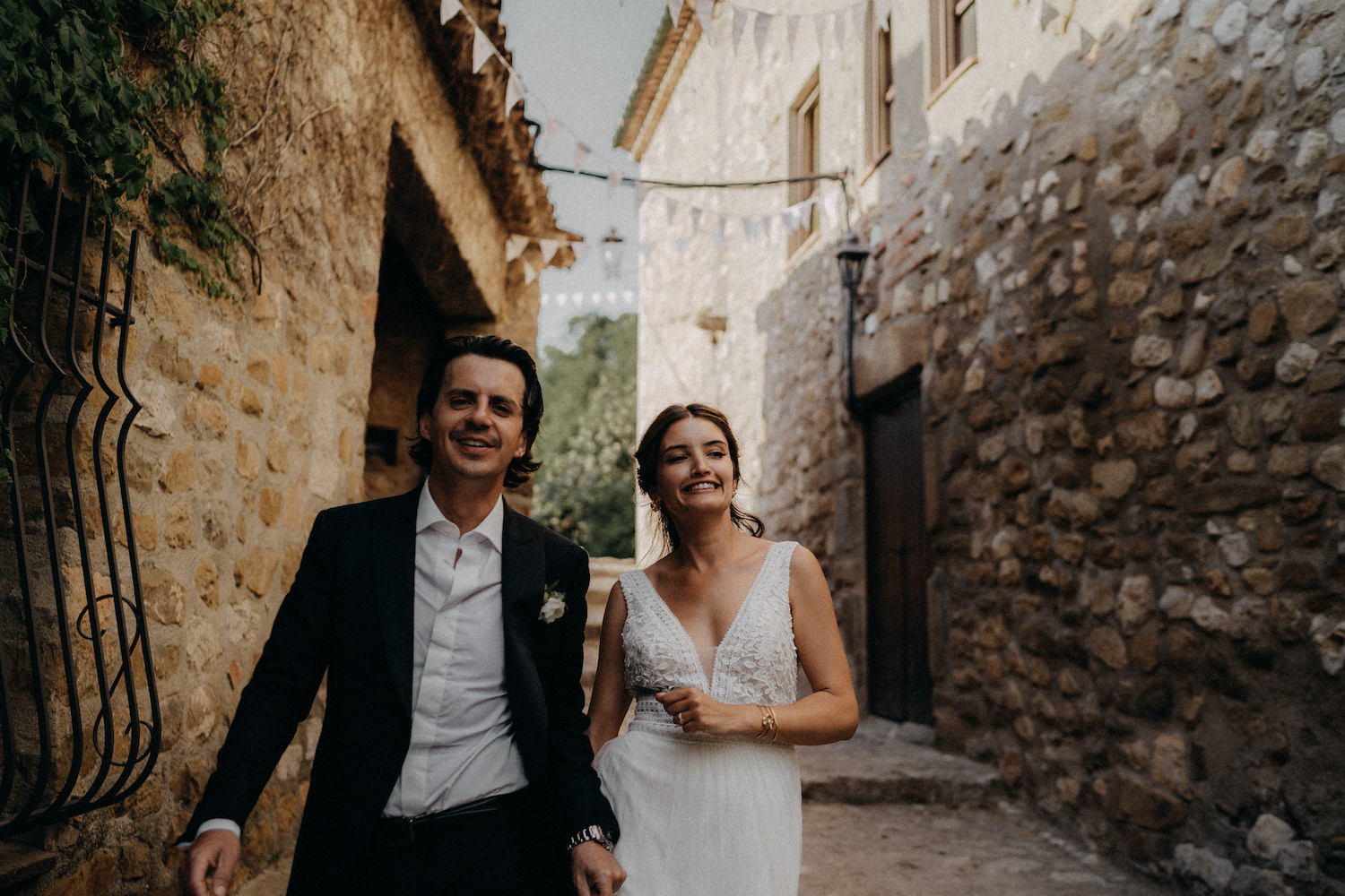 Mariage en Catalogne - Ambre + Alexis - Blog Mariage Madame C Mariage en Catalogne - Ambre + Alexis - Blog Mariage Madame C