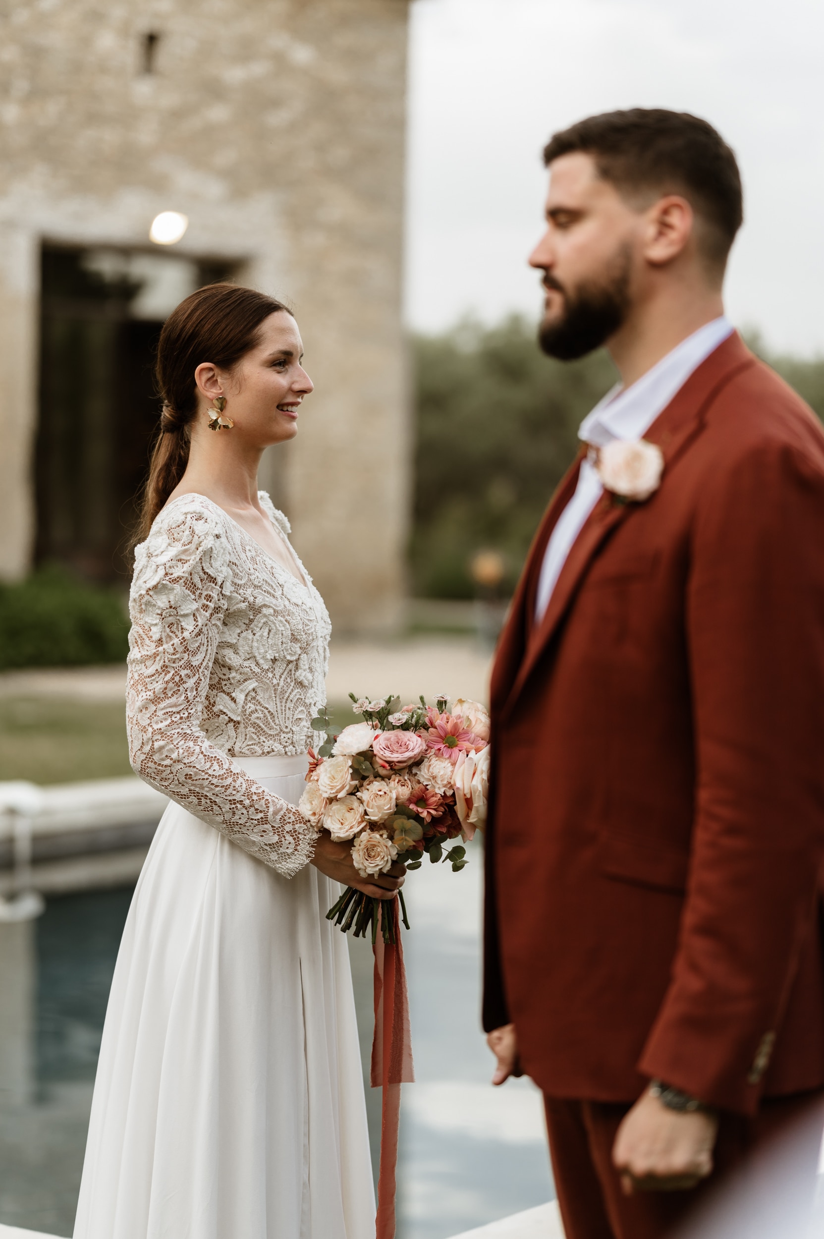 Mariage Terracotta au Petit Roulet - Léa + Corentin - Blog Mariage Madame C
