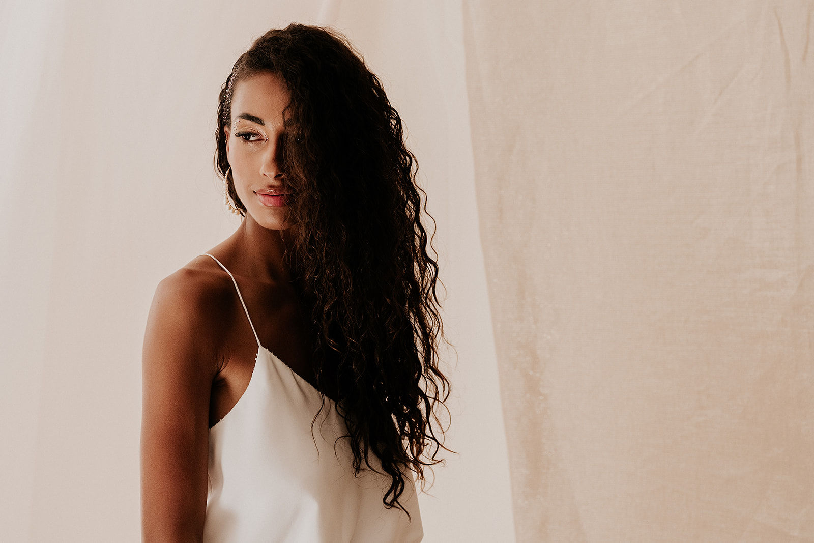 Céline Ménard Collection 2023 - Robe de mariée - Blog Mariage Madame C