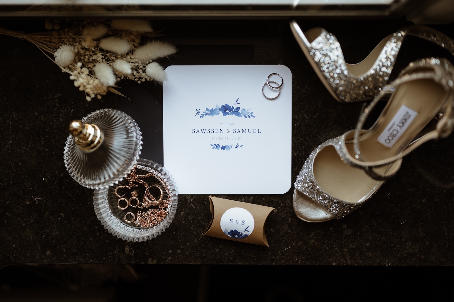 Urban wedding in Lille on a barge - Sawssen + Samuel - Madame C Wedding Blog