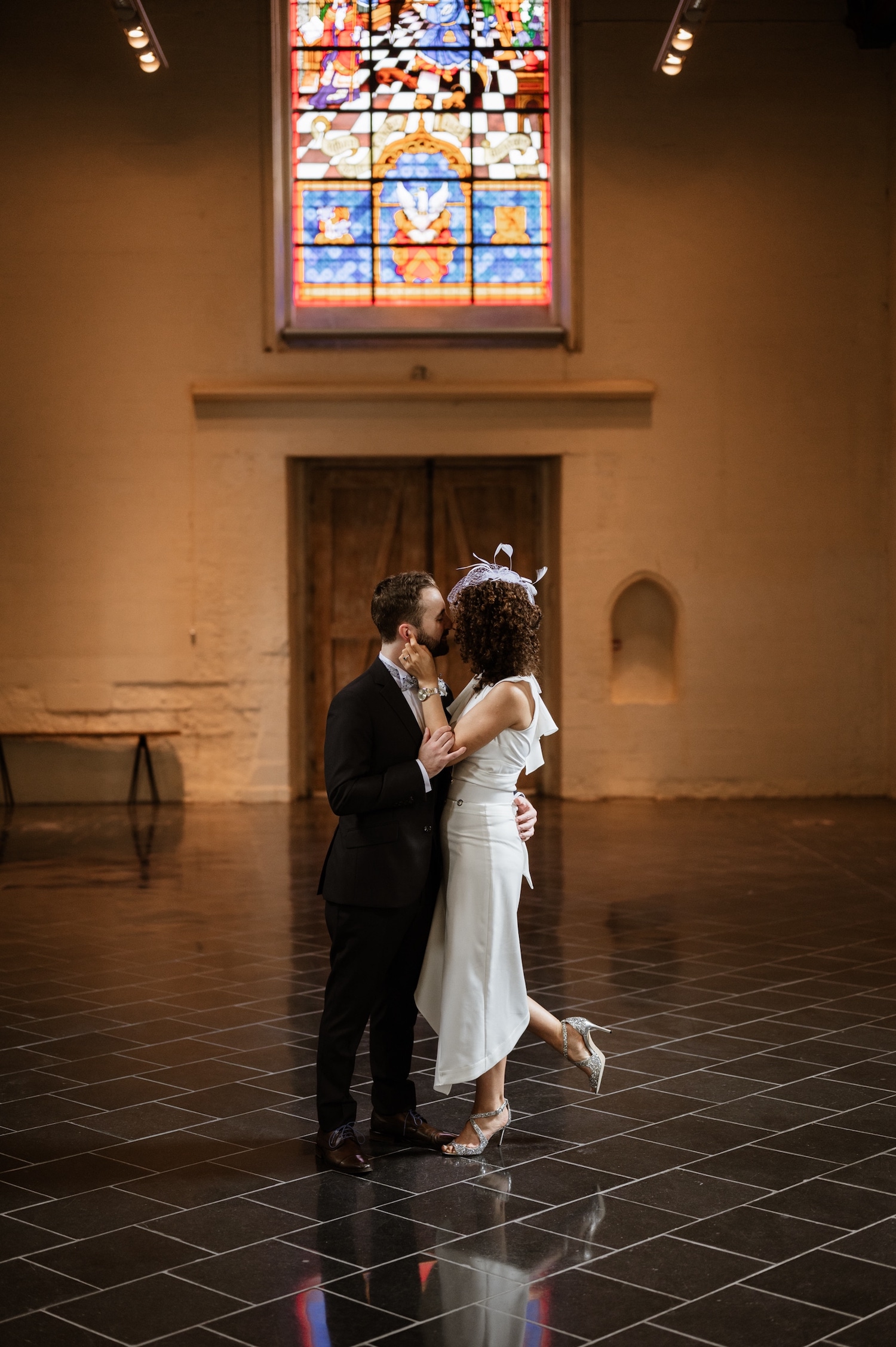 Urban wedding in Lille on a barge - Sawssen + Samuel - Madame C Wedding Blog