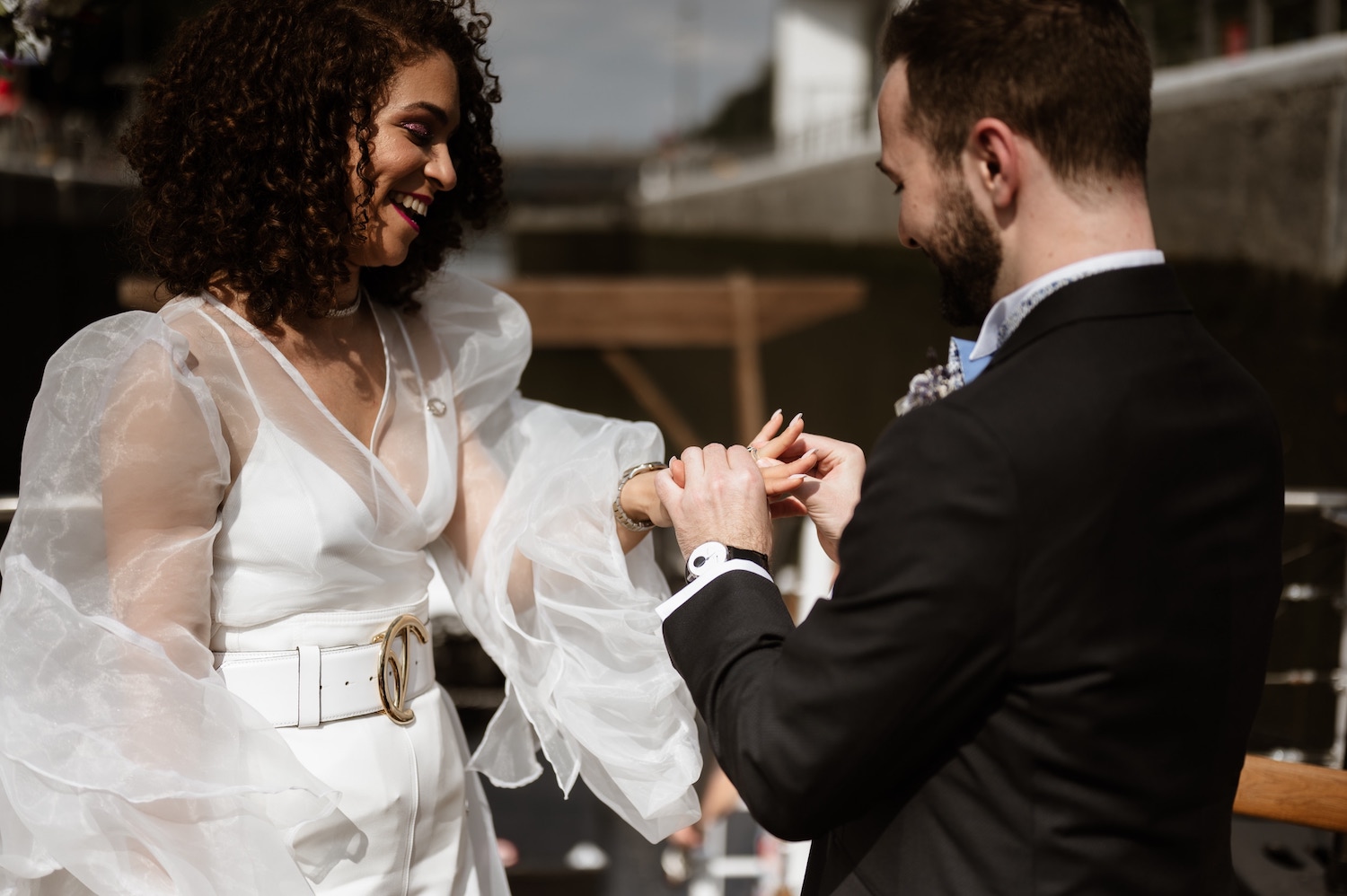 Urban wedding in Lille on a barge - Sawssen + Samuel - Madame C Wedding Blog