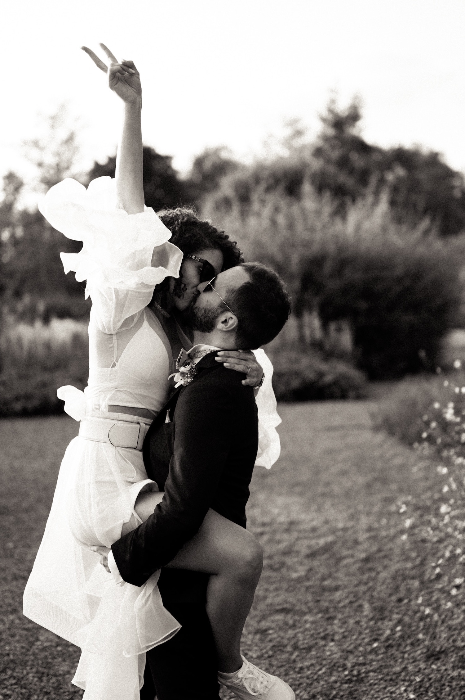 Urban wedding in Lille on a barge - Sawssen + Samuel - Madame C Wedding Blog