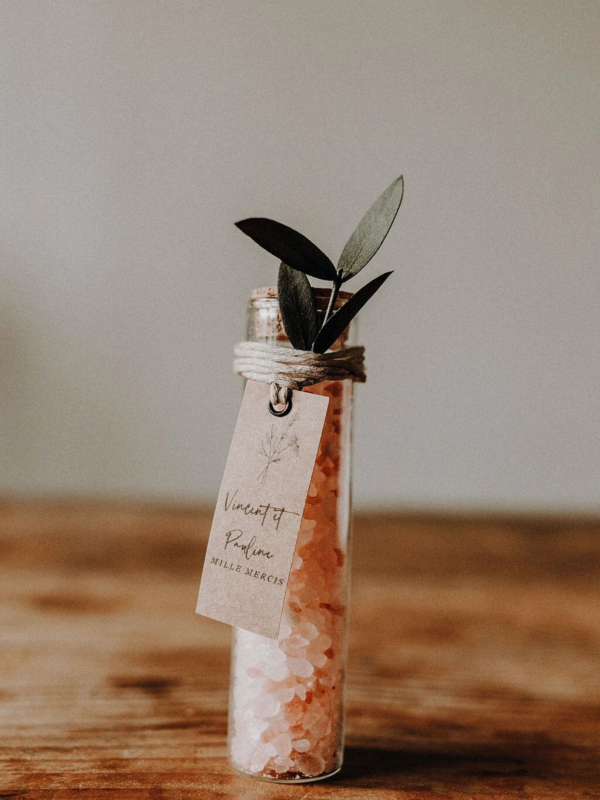Tube de Sel rose cadeau d'invités