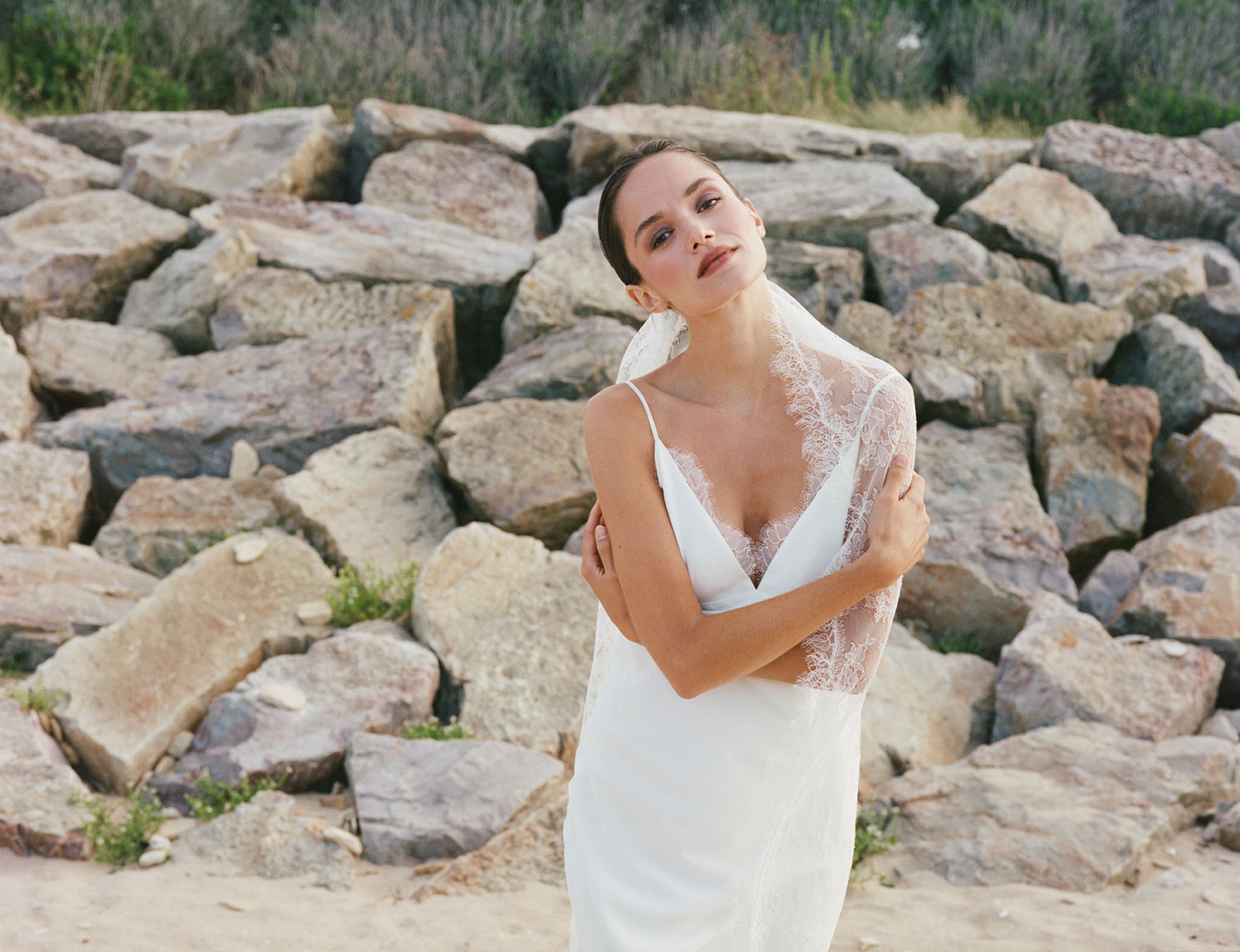 Azéline Paris Collection 2023 - Robes de mariée - Blog Mariage Madame C Azéline Paris Collection 2023 - Robes de mariée - Blog Mariage Madame C