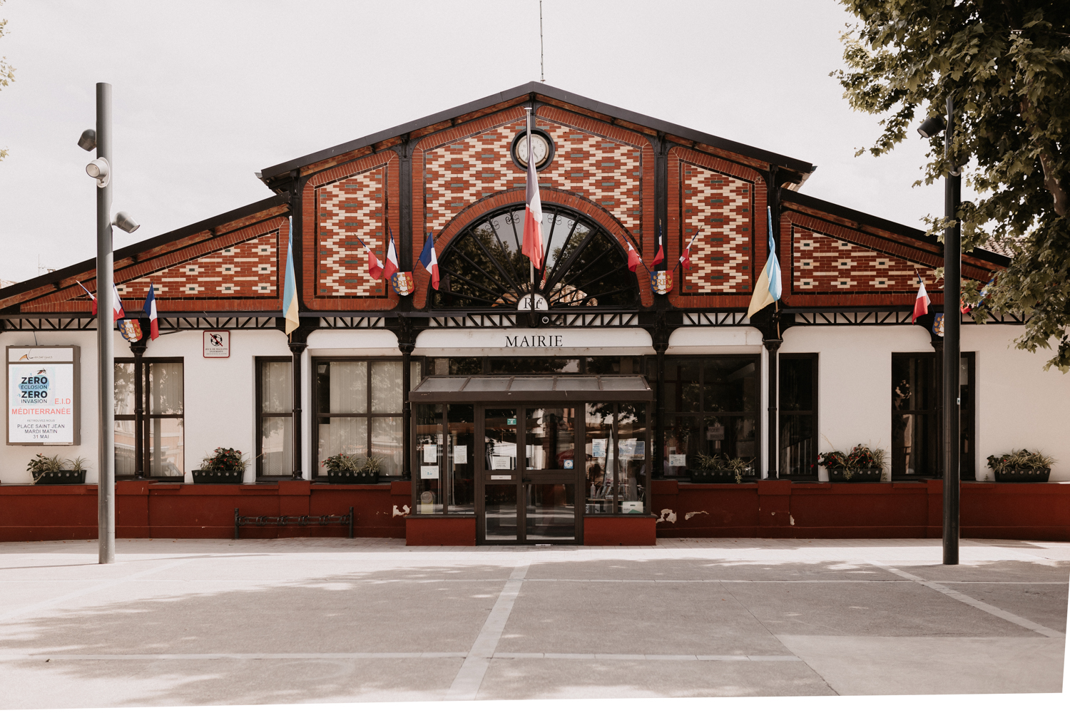 Mariage terracotta au Mas de Remoulis - Jeanne + Arthur - Blog Mariage Madame C