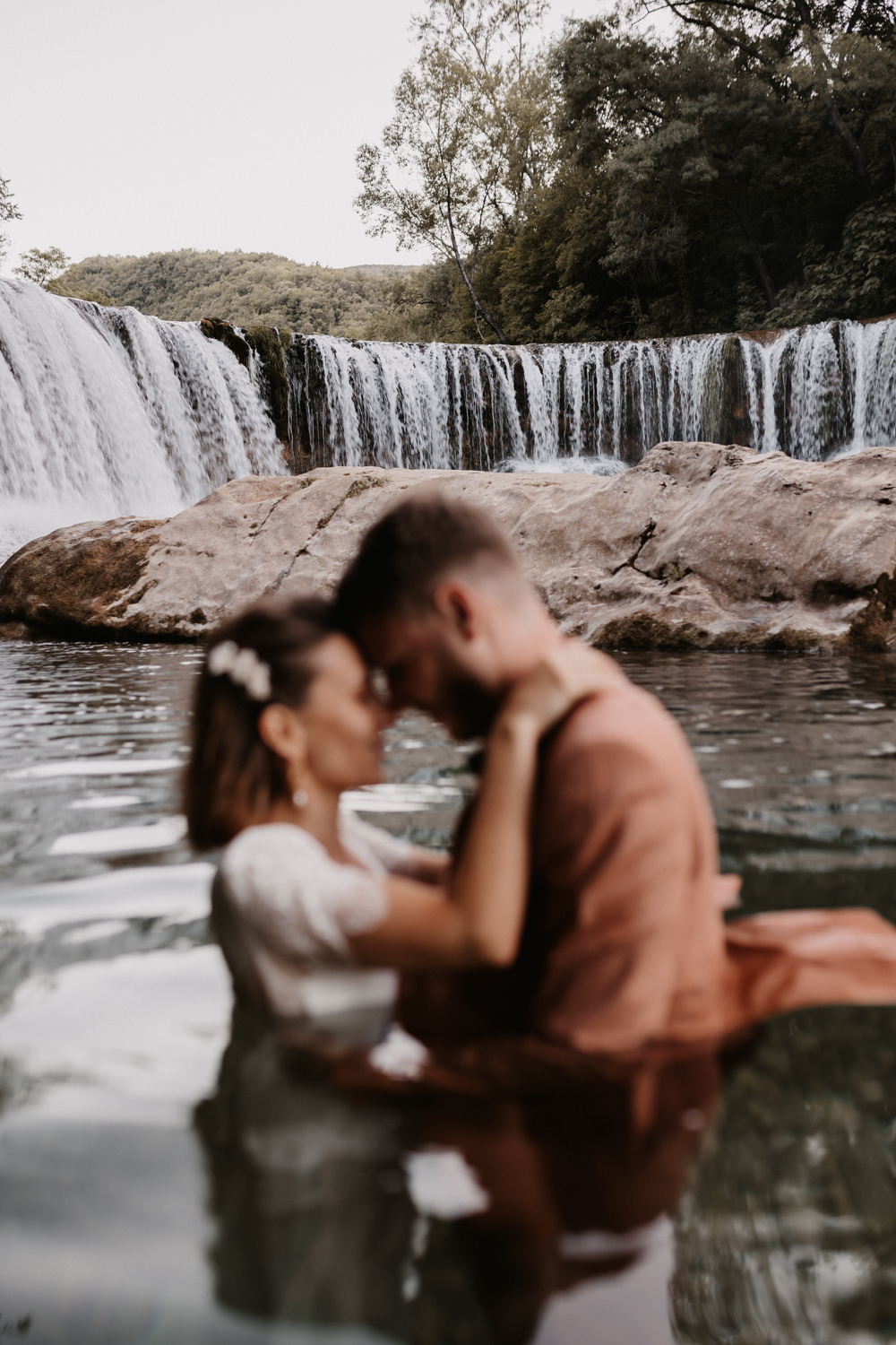 Mariage terracotta au Mas de Remoulis - Jeanne + Arthur - Blog Mariage Madame C