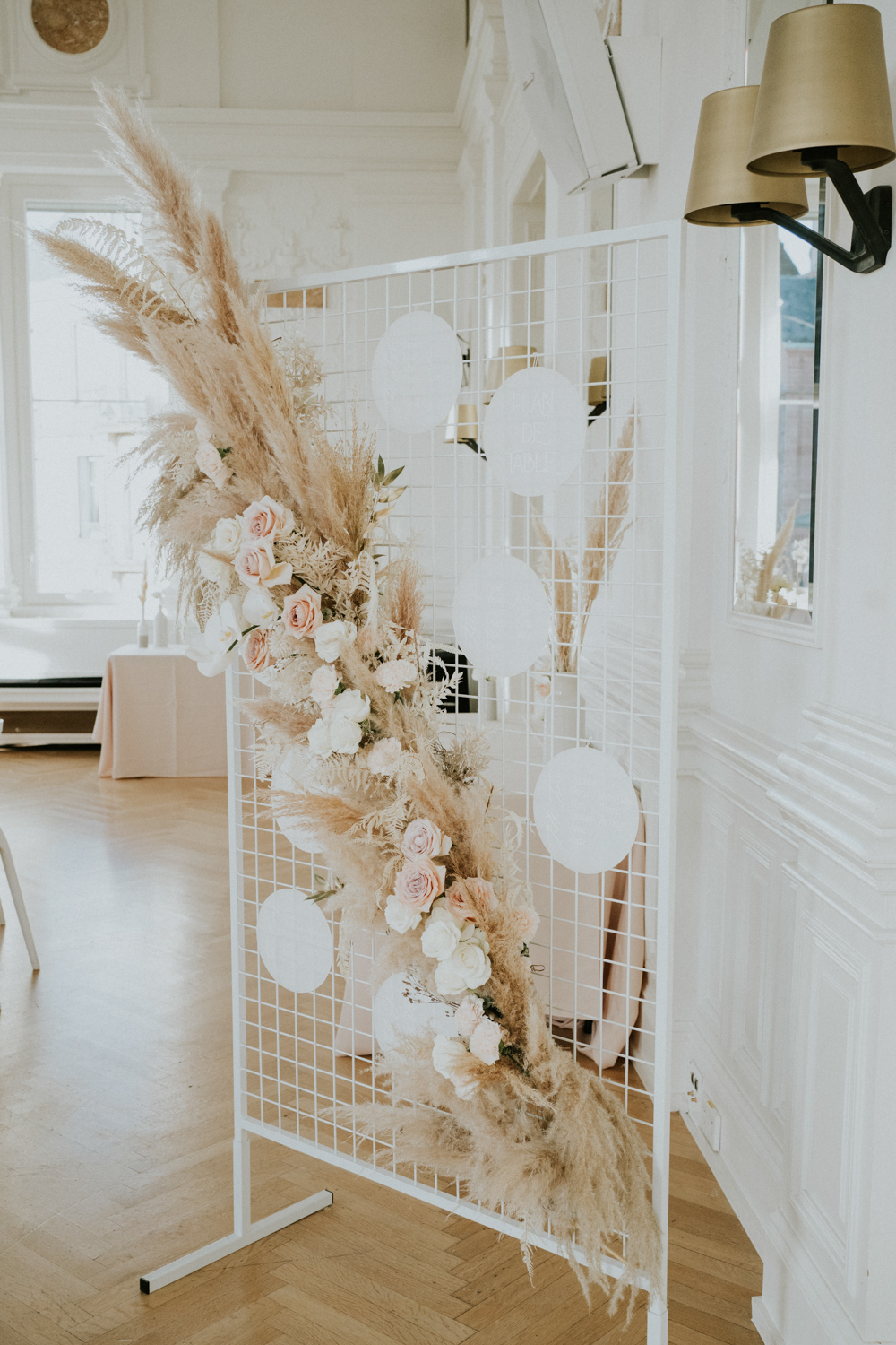 Mariage Moderne en blanc à Strasbourg - Anne + Yannick - Blog Mariage Madame C