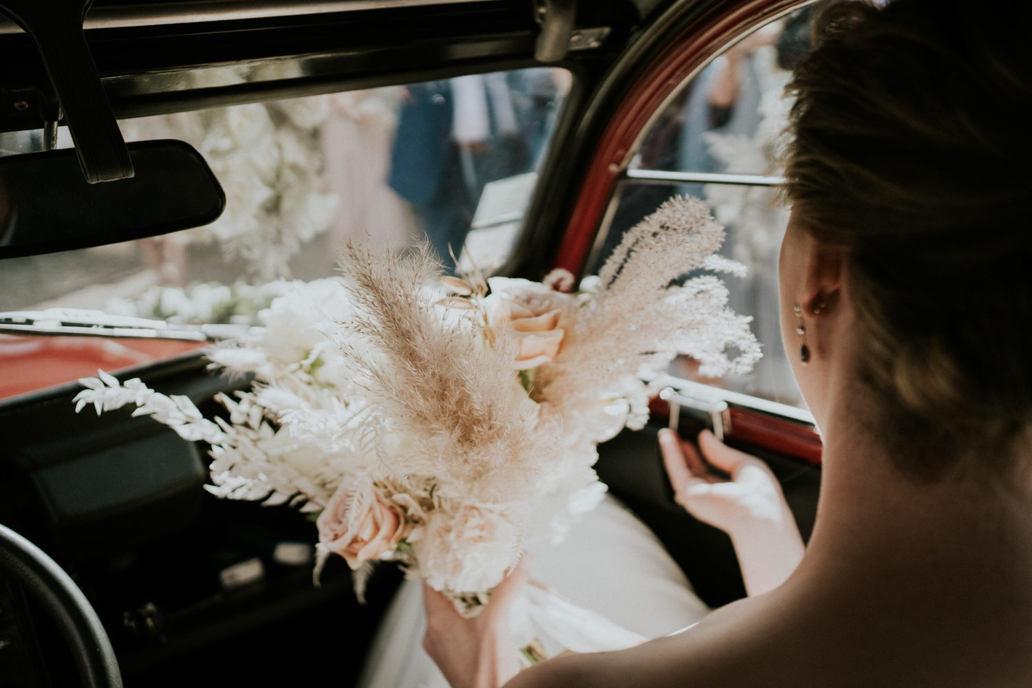 Mariage Moderne en blanc à Strasbourg - Anne + Yannick - Blog Mariage Madame C