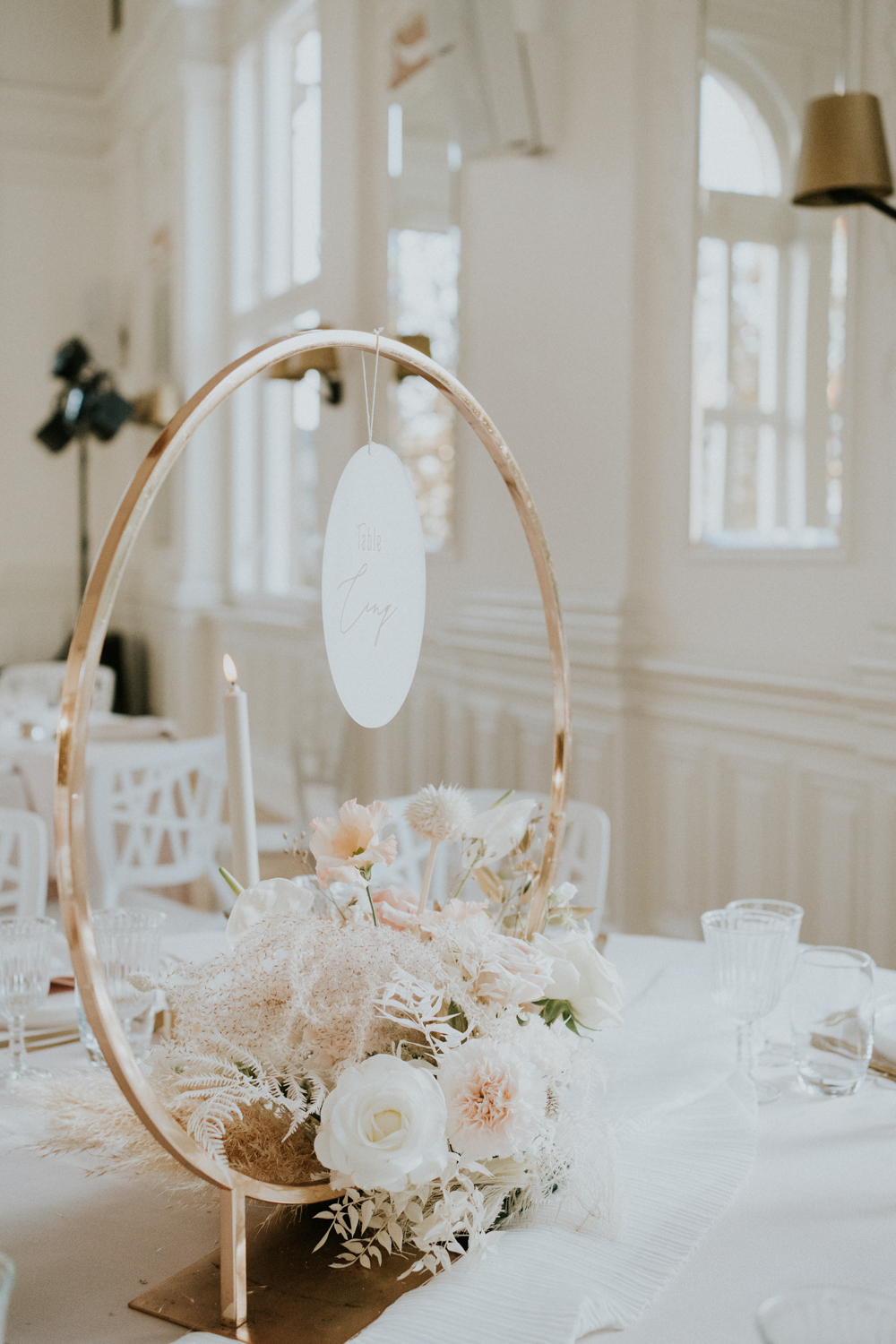 Mariage Moderne en blanc à Strasbourg - Anne + Yannick - Blog Mariage Madame C