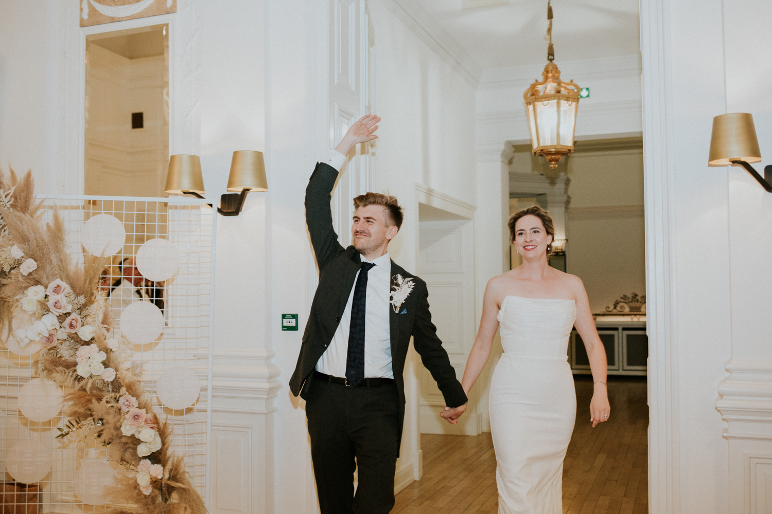 Mariage Moderne en blanc à Strasbourg - Anne + Yannick - Blog Mariage Madame C