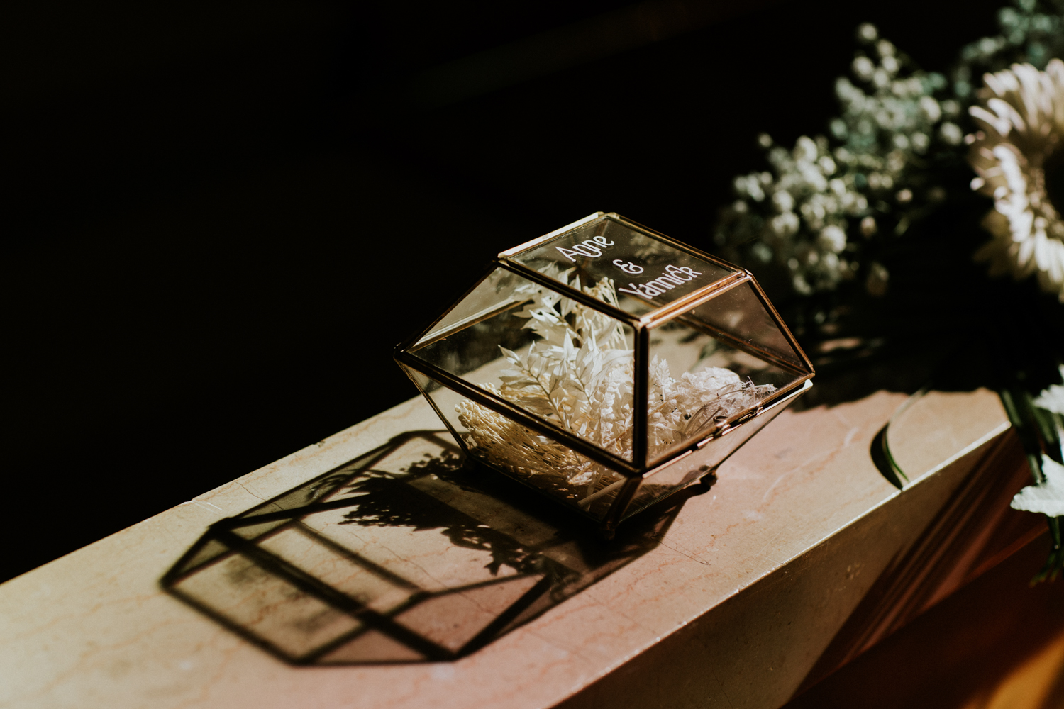 Mariage Moderne en blanc à Strasbourg - Anne + Yannick - Blog Mariage Madame C