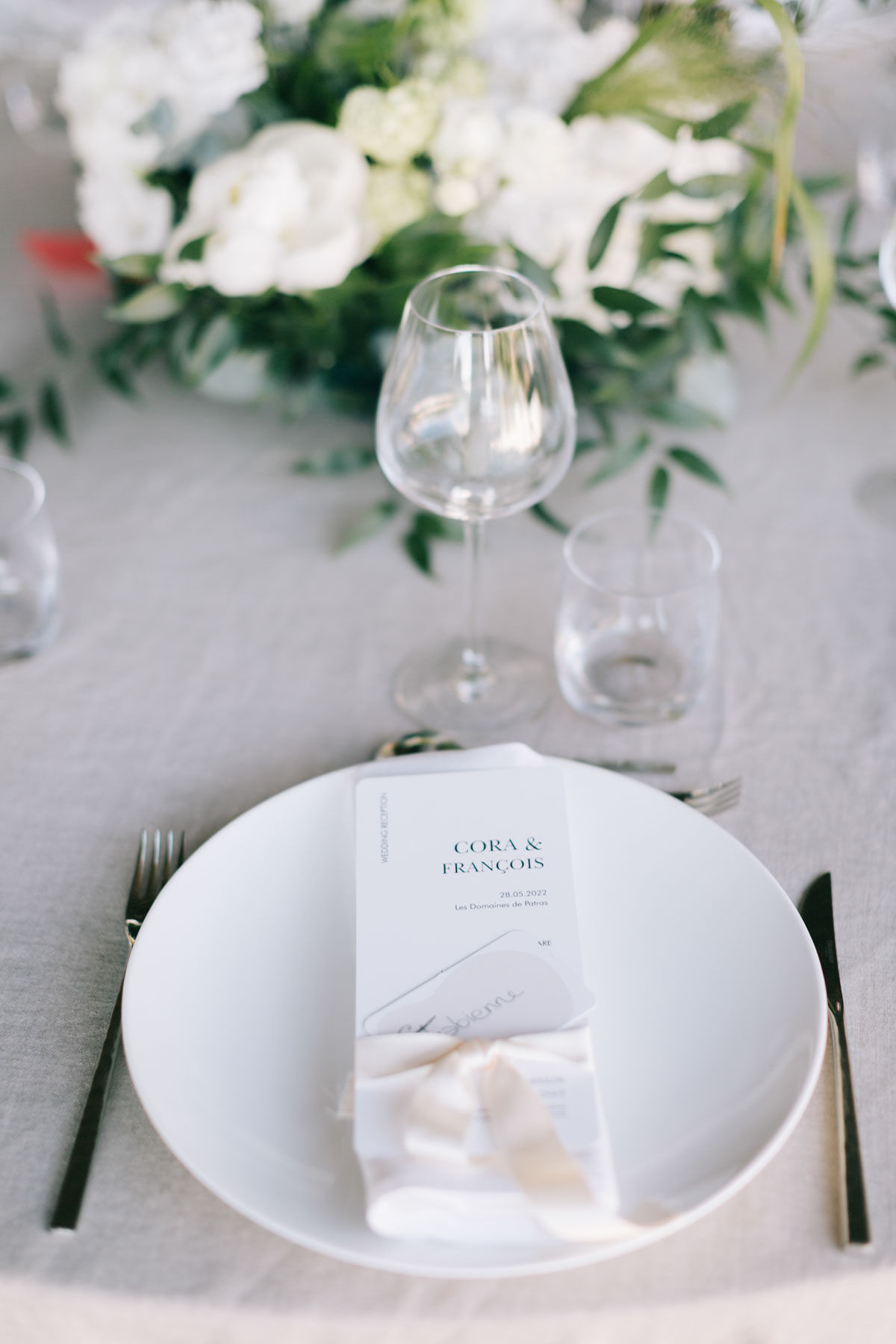 Mariage romantique aux Domaines de Patras - Cora + François - Blog Mariage Madame C