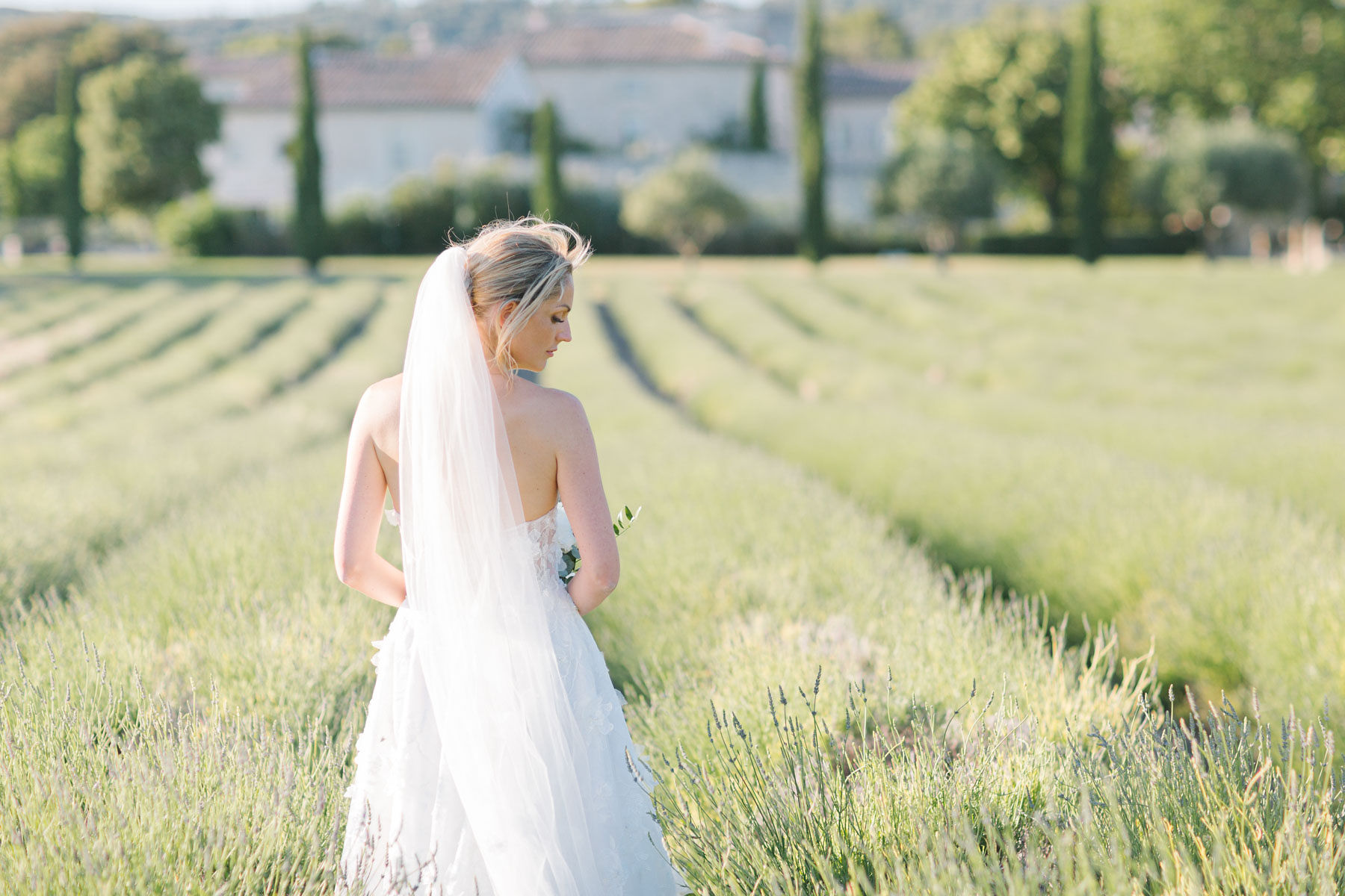 Mariage romantique aux Domaines de Patras - Cora + François - Blog Mariage Madame C