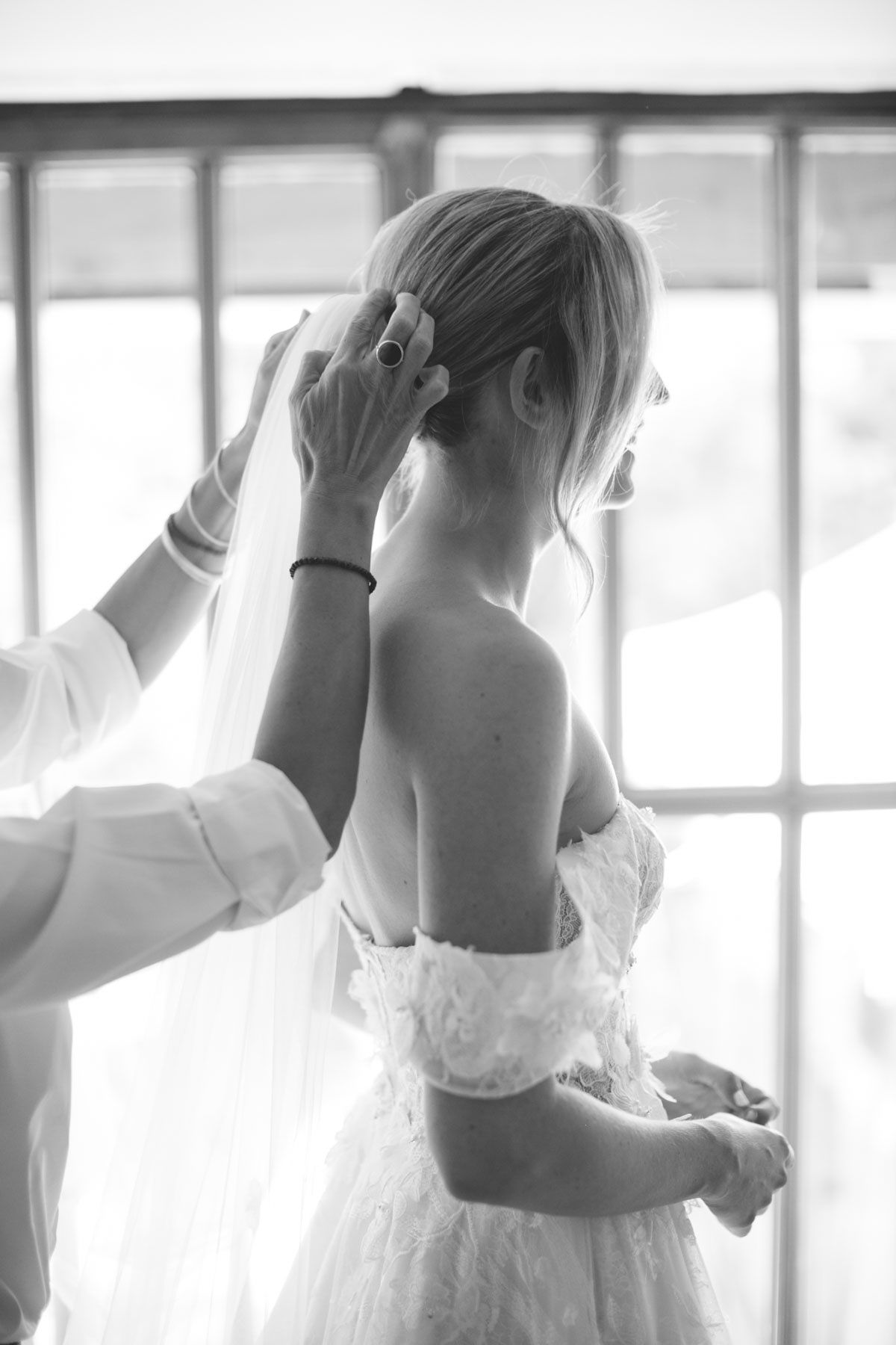 Mariage romantique aux Domaines de Patras - Cora + François - Blog Mariage Madame C