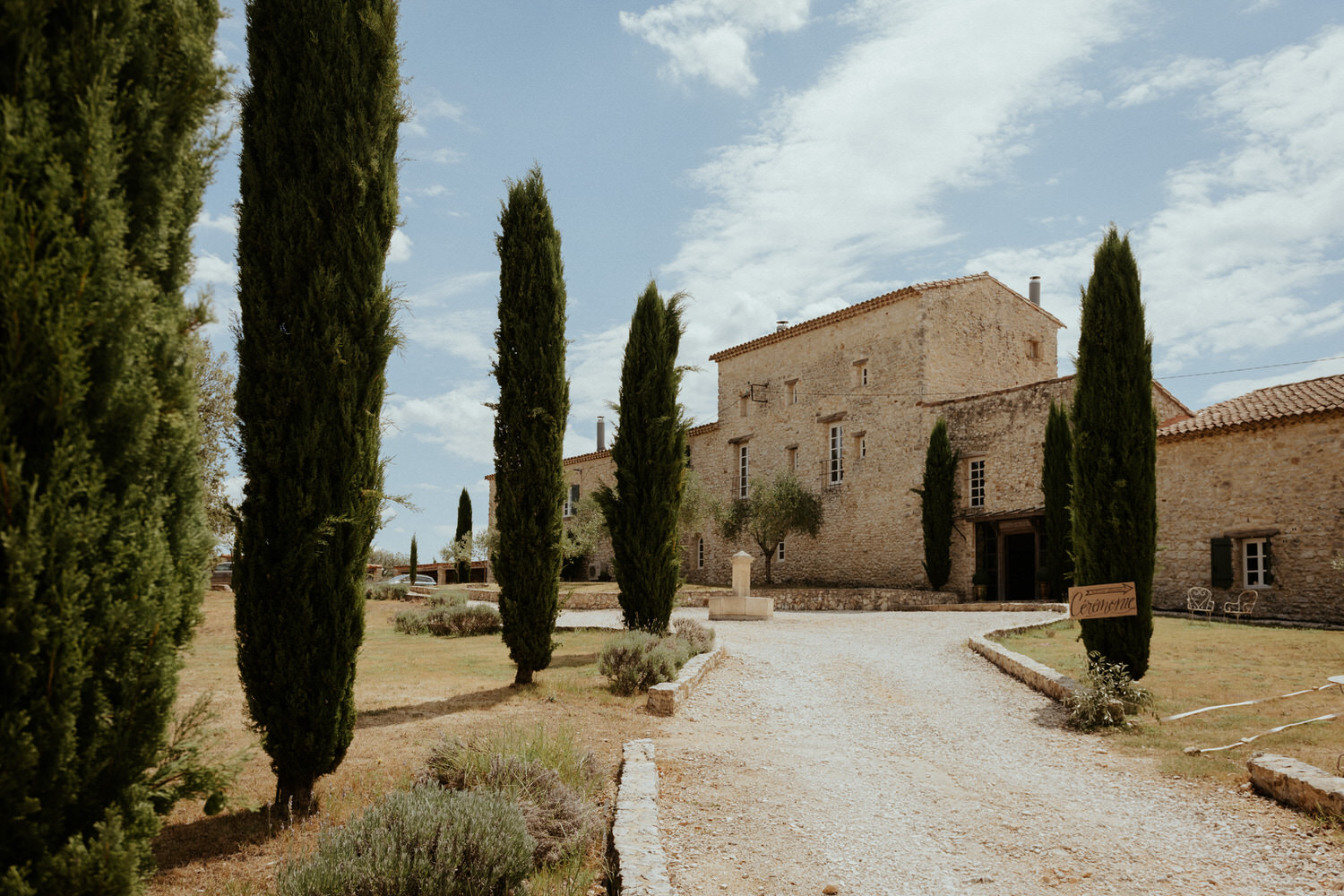 Mariage dans les Cévennes à la Villa La Cavalerie - Aurélie + Volker - Blog Mariage Madame C