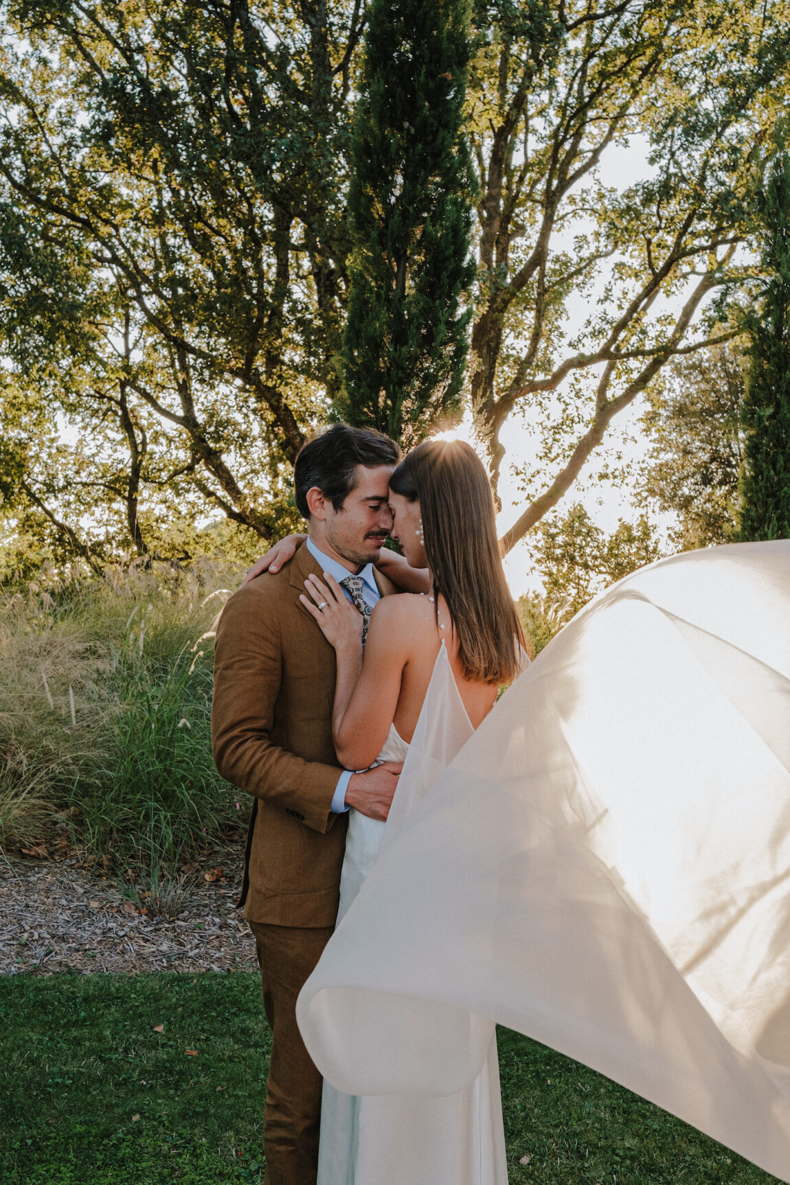 Mariage de Provence au Château de Grimaldi © Warren Lecart