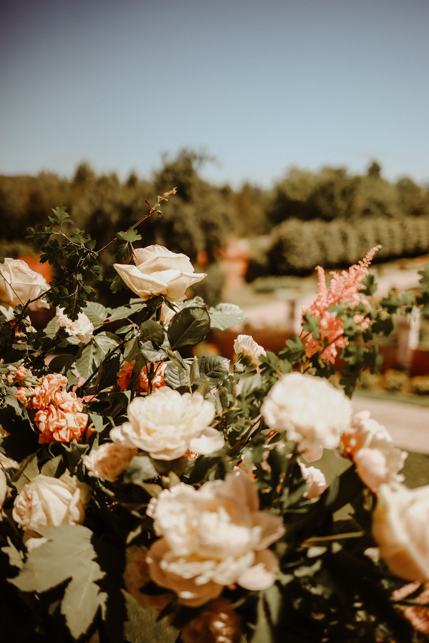 Mariage dans une Abbaye en Picardie - Fabiola + Christopher - Blog Mariage Madame C