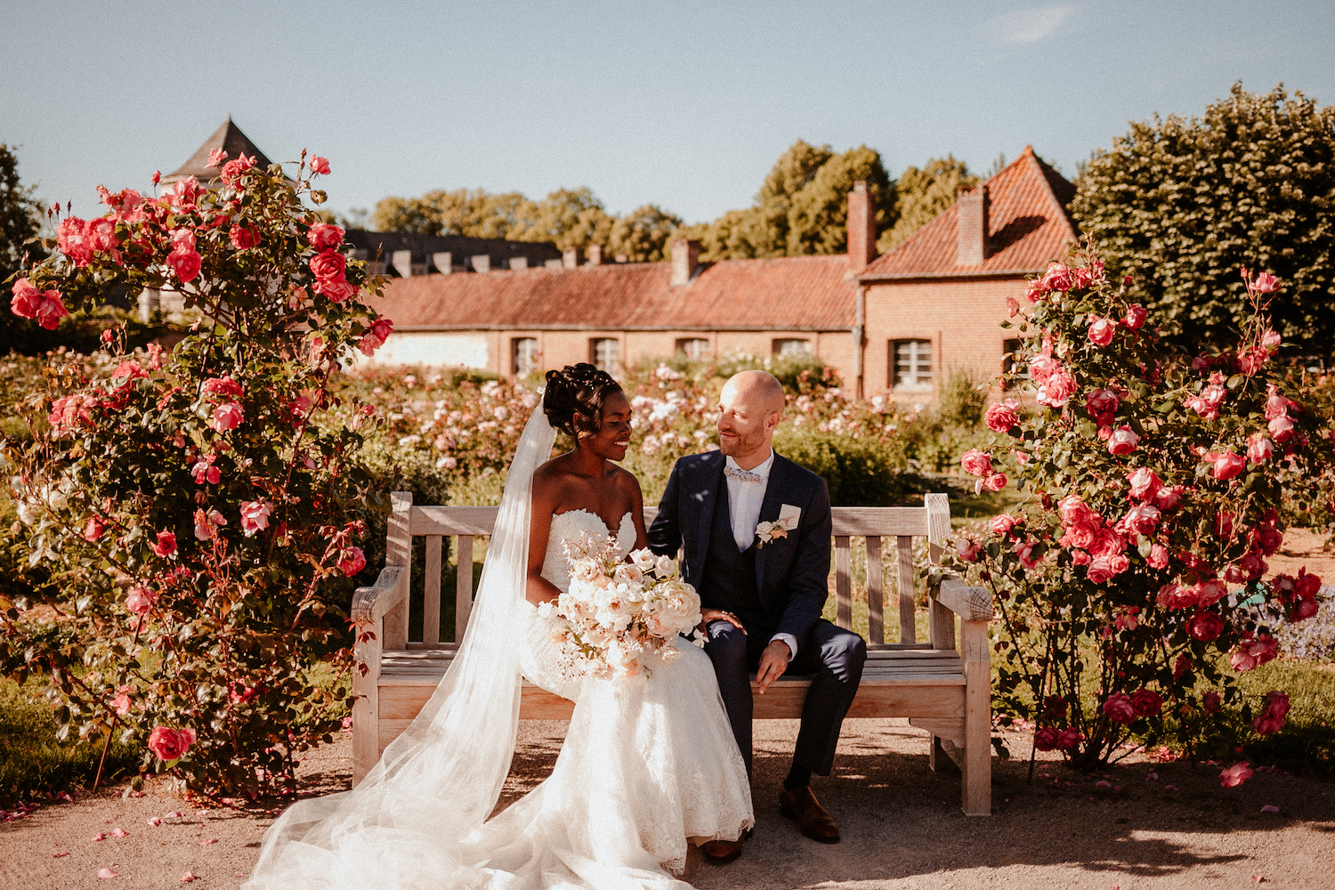 Mariage dans une Abbaye en Picardie - Fabiola + Christopher - Blog Mariage Madame C