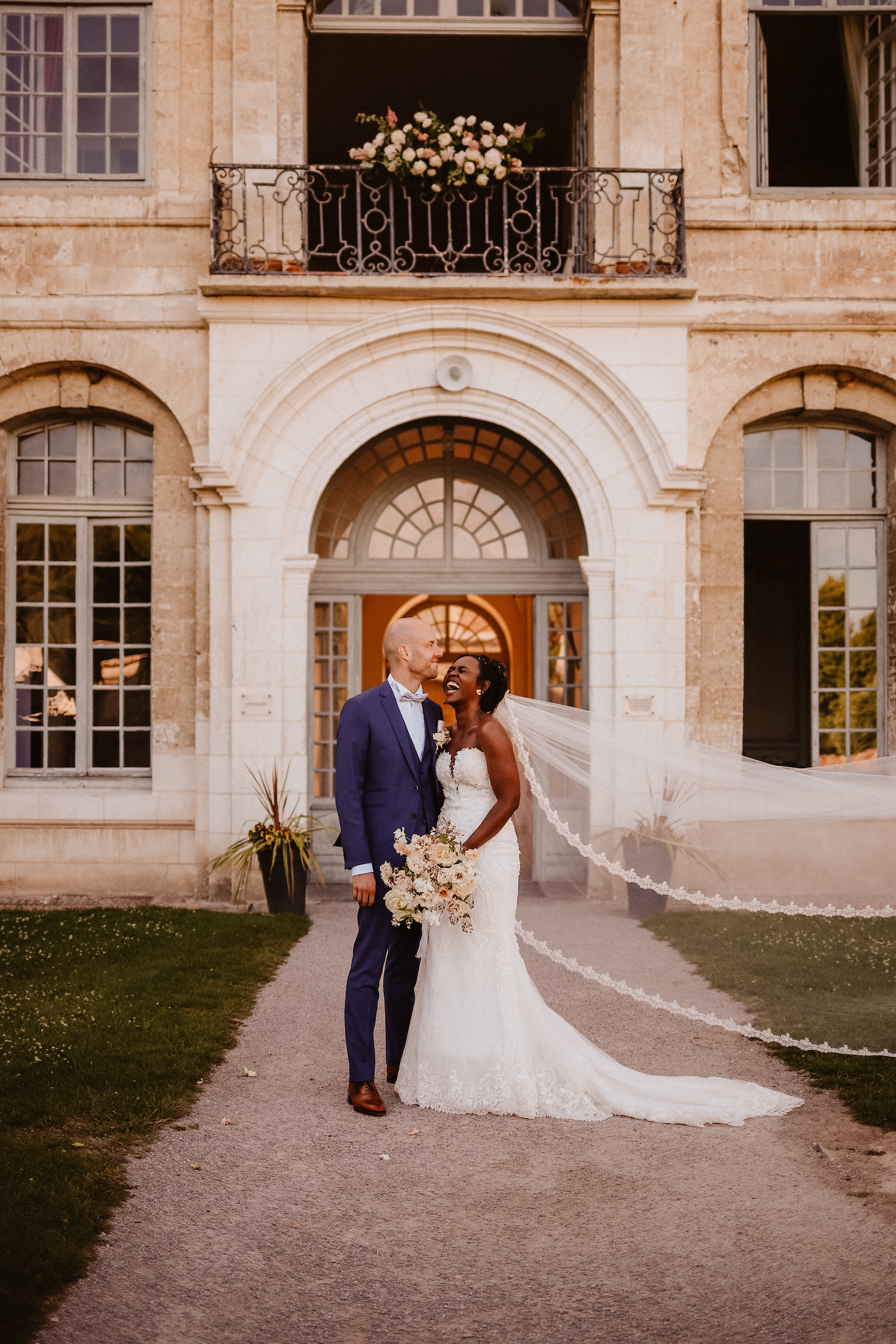 Mariage dans une Abbaye en Picardie - Fabiola + Christopher - Blog Mariage Madame C