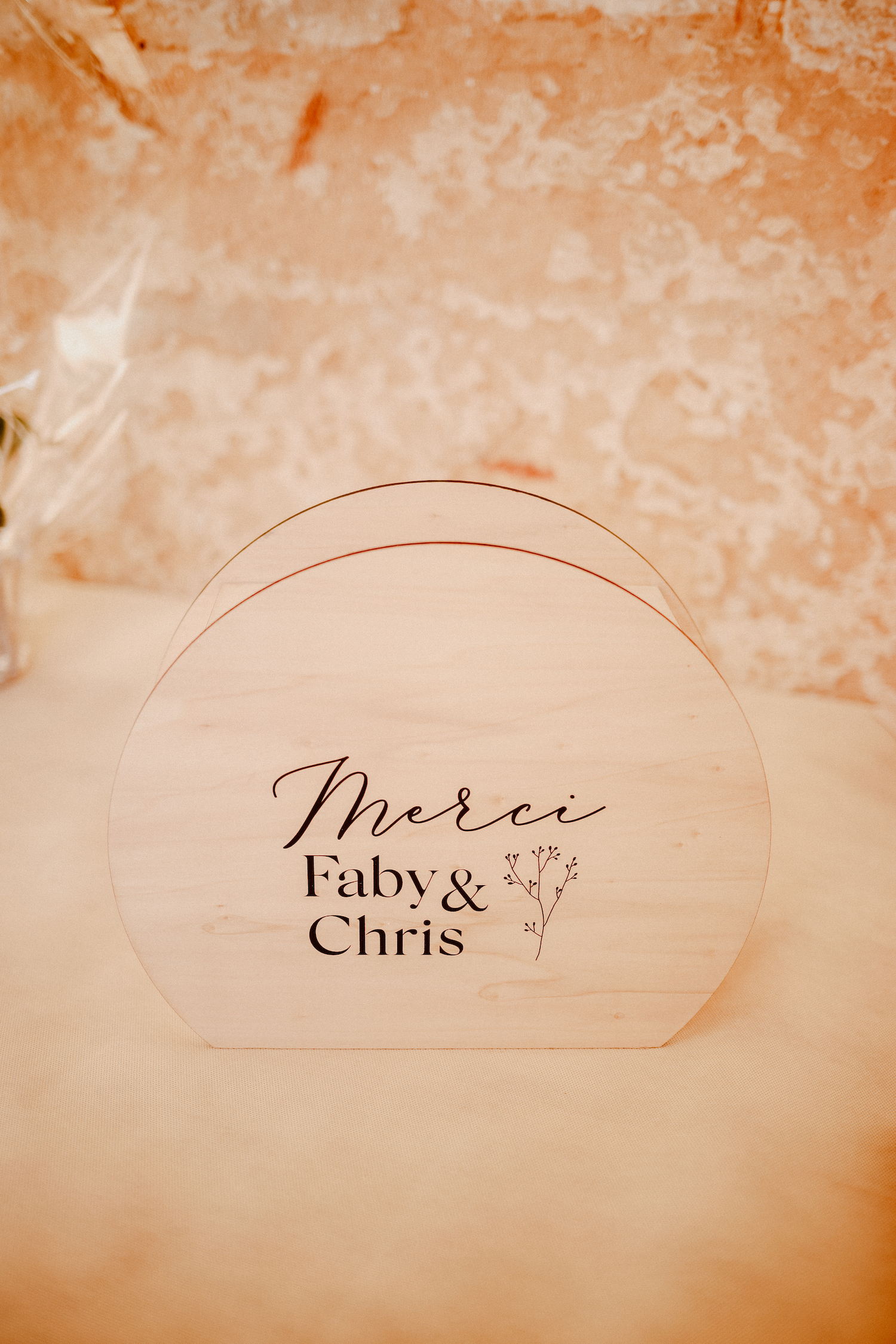 Mariage dans une Abbaye en Picardie - Fabiola + Christopher - Blog Mariage Madame C