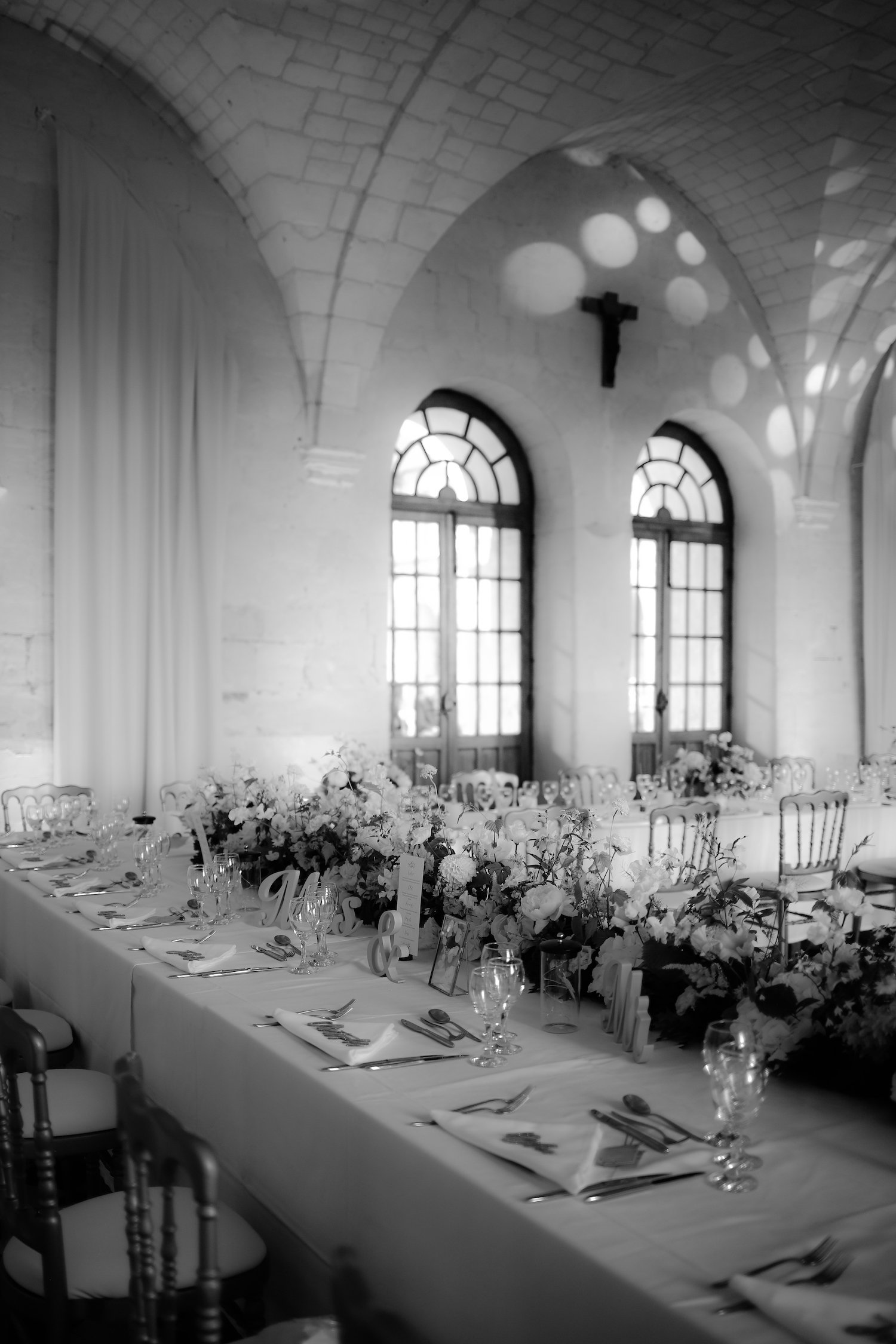 Mariage dans une Abbaye en Picardie - Fabiola + Christopher - Blog Mariage Madame C