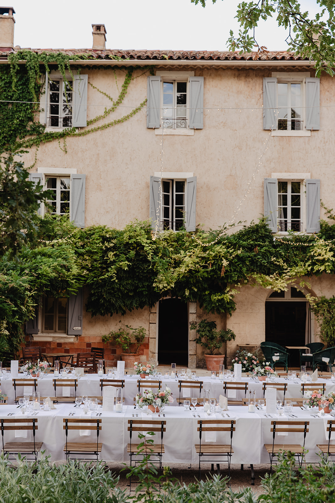 Mariage de Provence au Monastère de Ségries - Michelle + Andrin - Blog Mariage Madame C