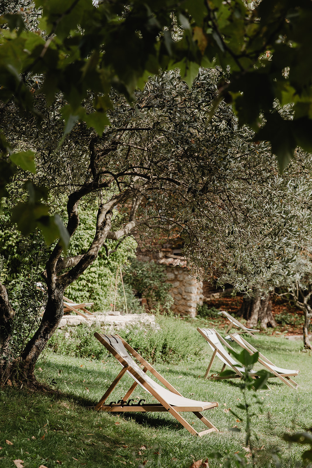 Mariage de Provence au Monastère de Ségries - Michelle + Andrin - Blog Mariage Madame C
