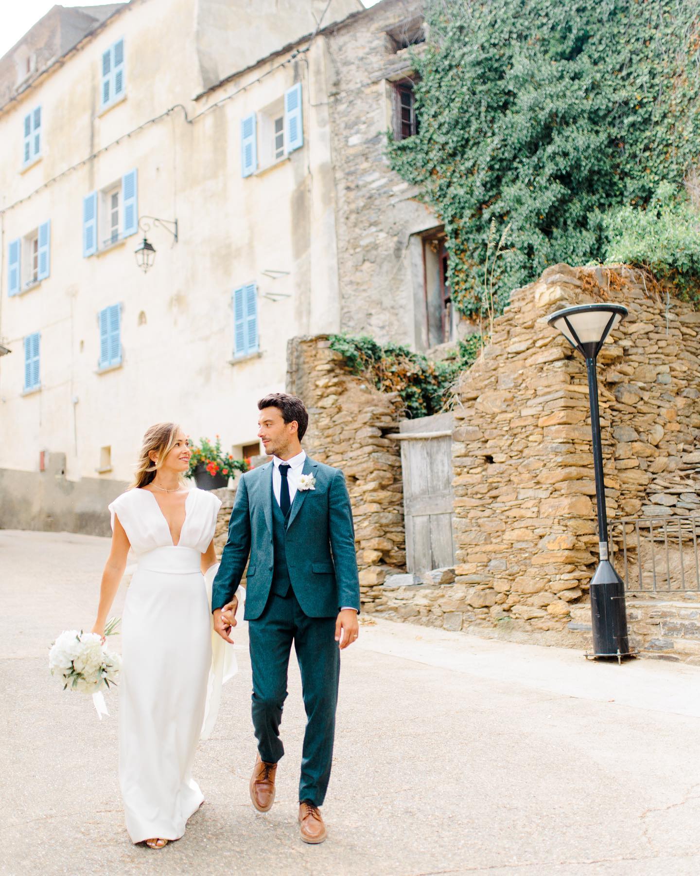 Mariage en Corse au Domaine de Vignale - Alice + Adrien - Blog Mariage Madame C