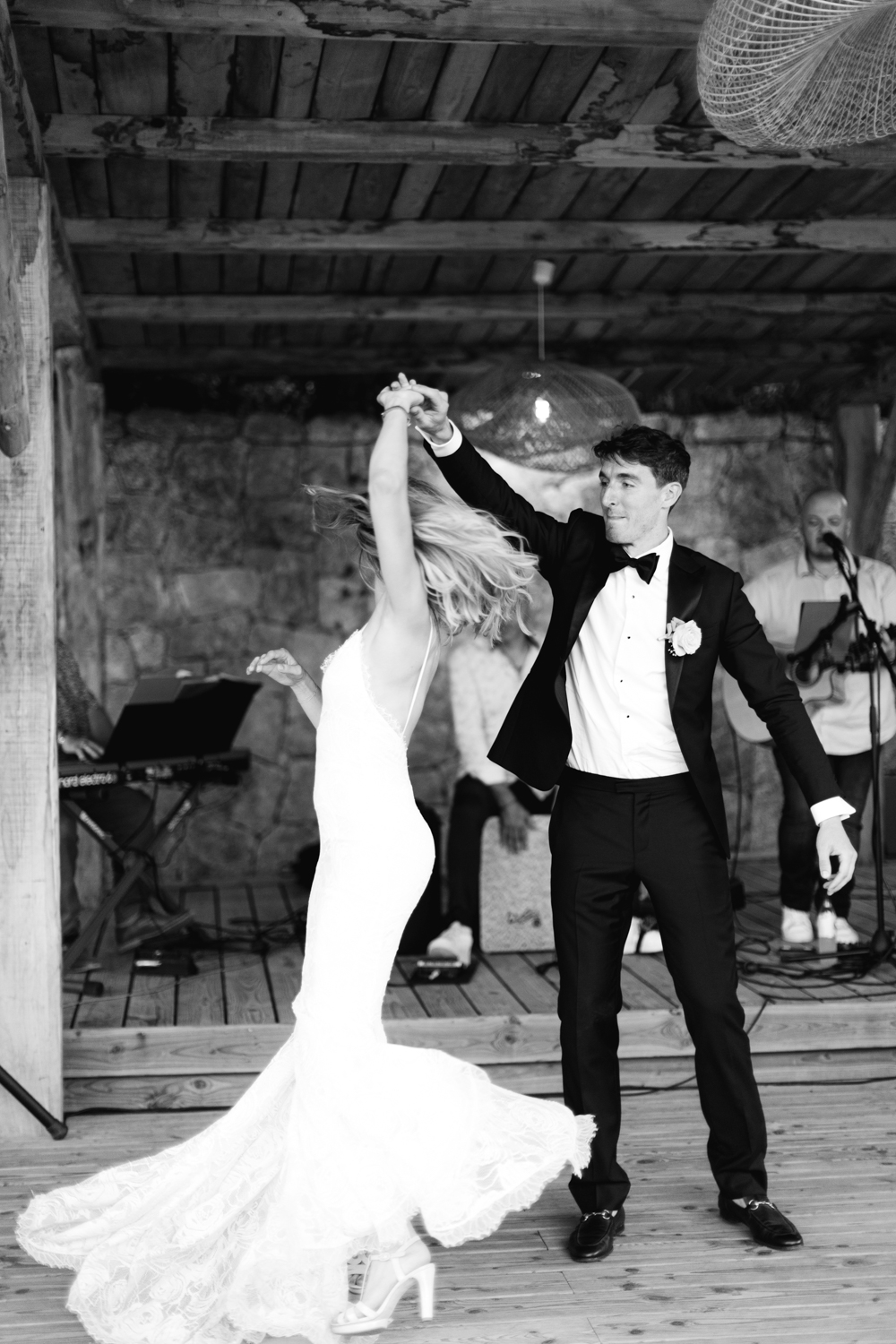 Mariage en Corse au Domaine de Lagnonu - Morgane + Thibault - Blog Mariage Madame C