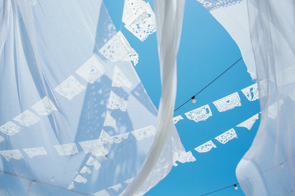 Un mariage en Grèce sur l'île de Sérifos - Jessica + Vincent - Blog Mariage Madame C