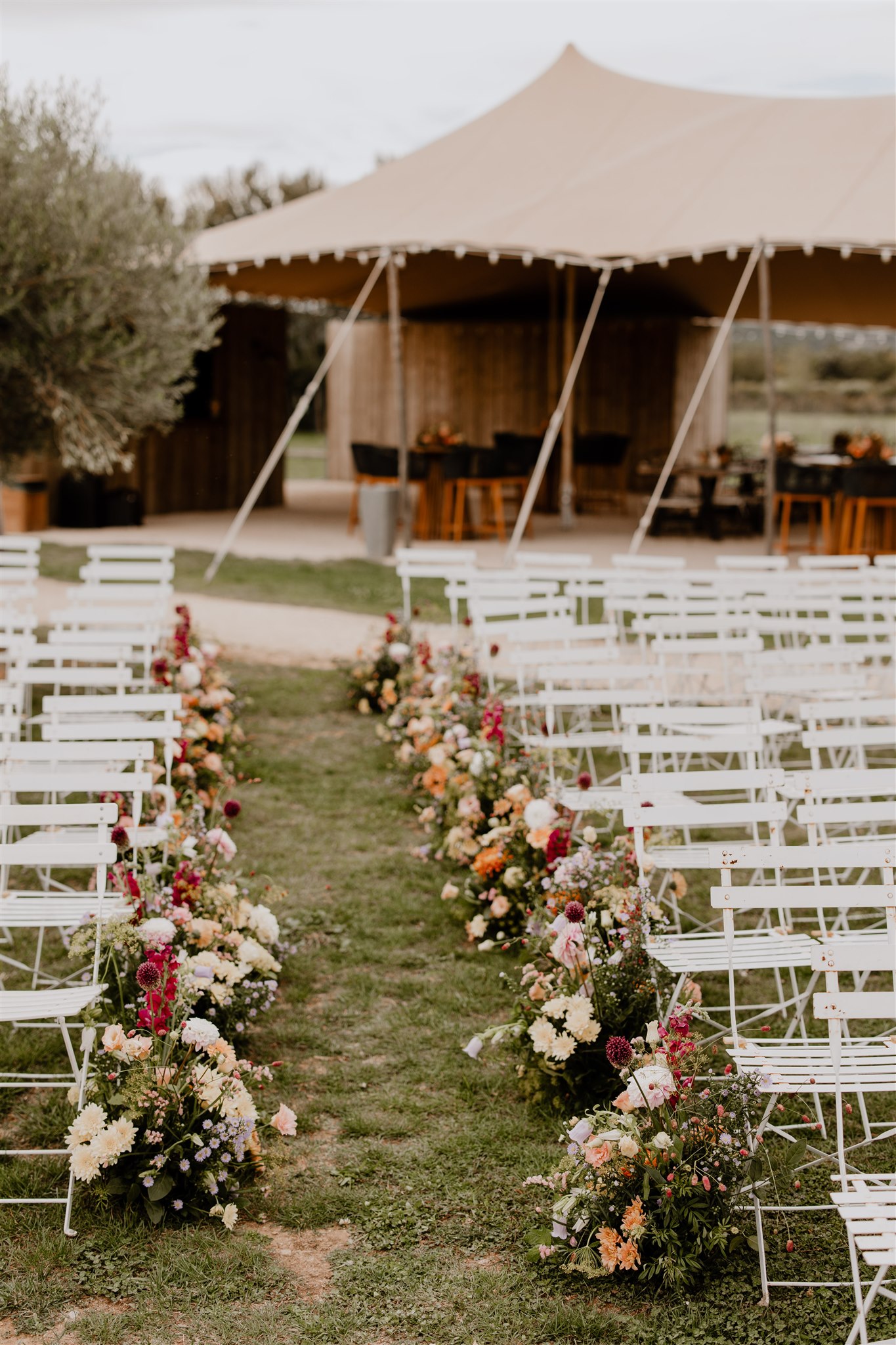 Mariage d'Automne aux Domaines de Patras - Raphaëlle + Julien - Blog Mariage Madame C