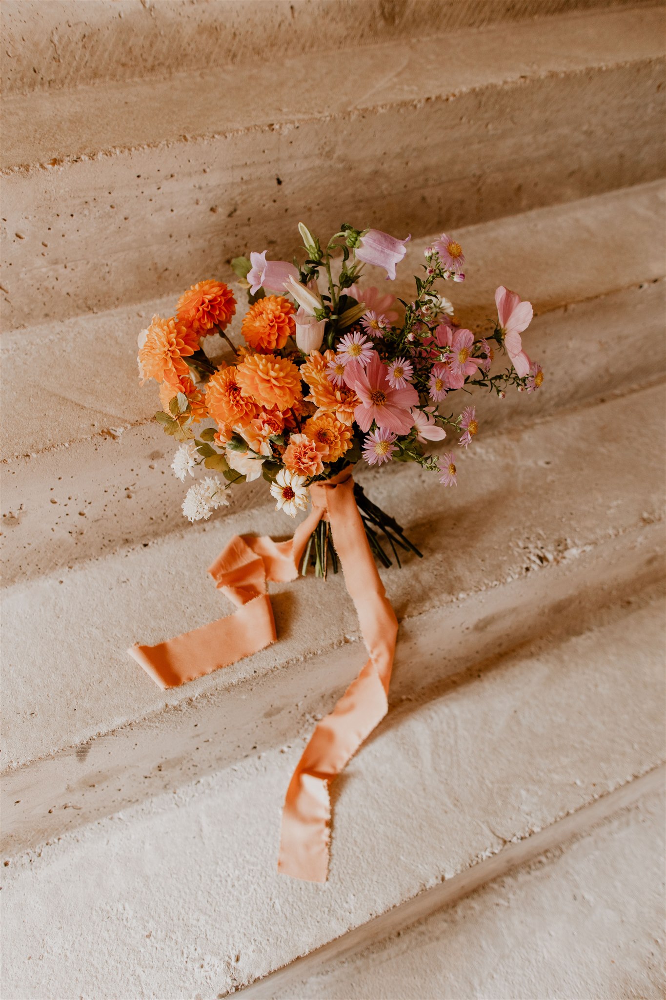 Mariage d'Automne aux Domaines de Patras - Raphaëlle + Julien - Blog Mariage Madame C