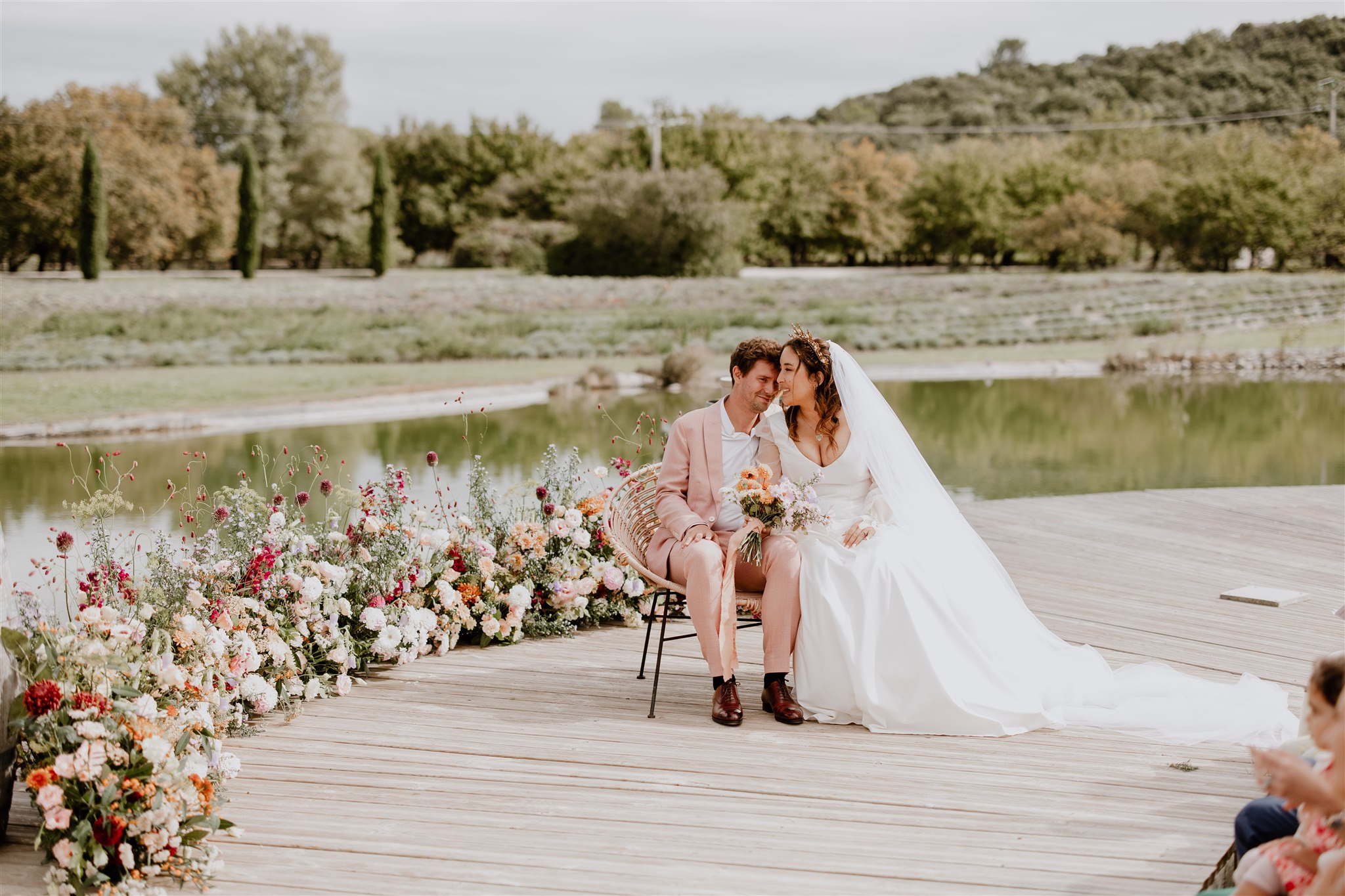 Mariage d'Automne aux Domaines de Patras - Raphaëlle + Julien - Blog Mariage Madame C
