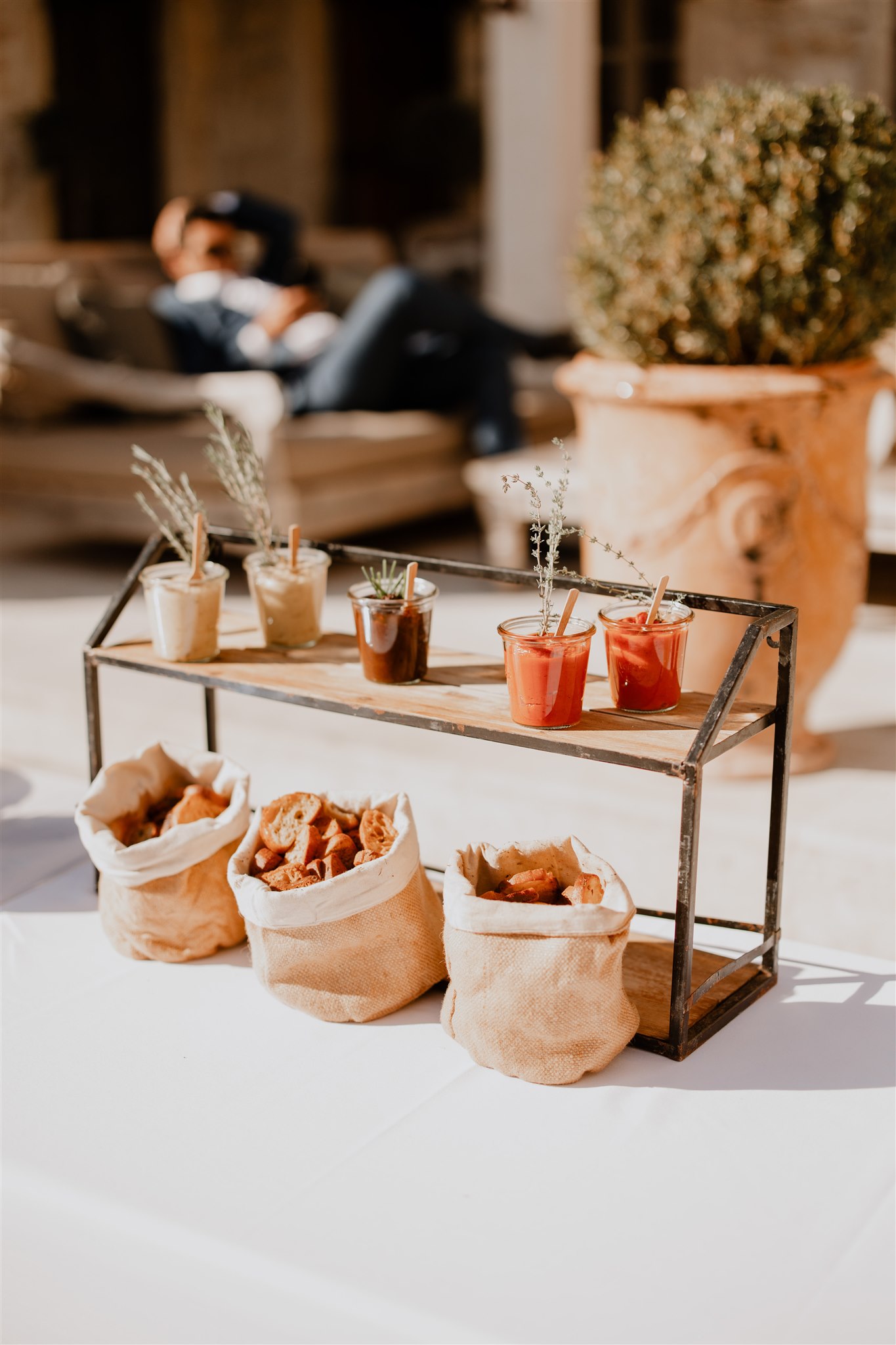 Mariage d'Automne aux Domaines de Patras - Raphaëlle + Julien - Blog Mariage Madame C