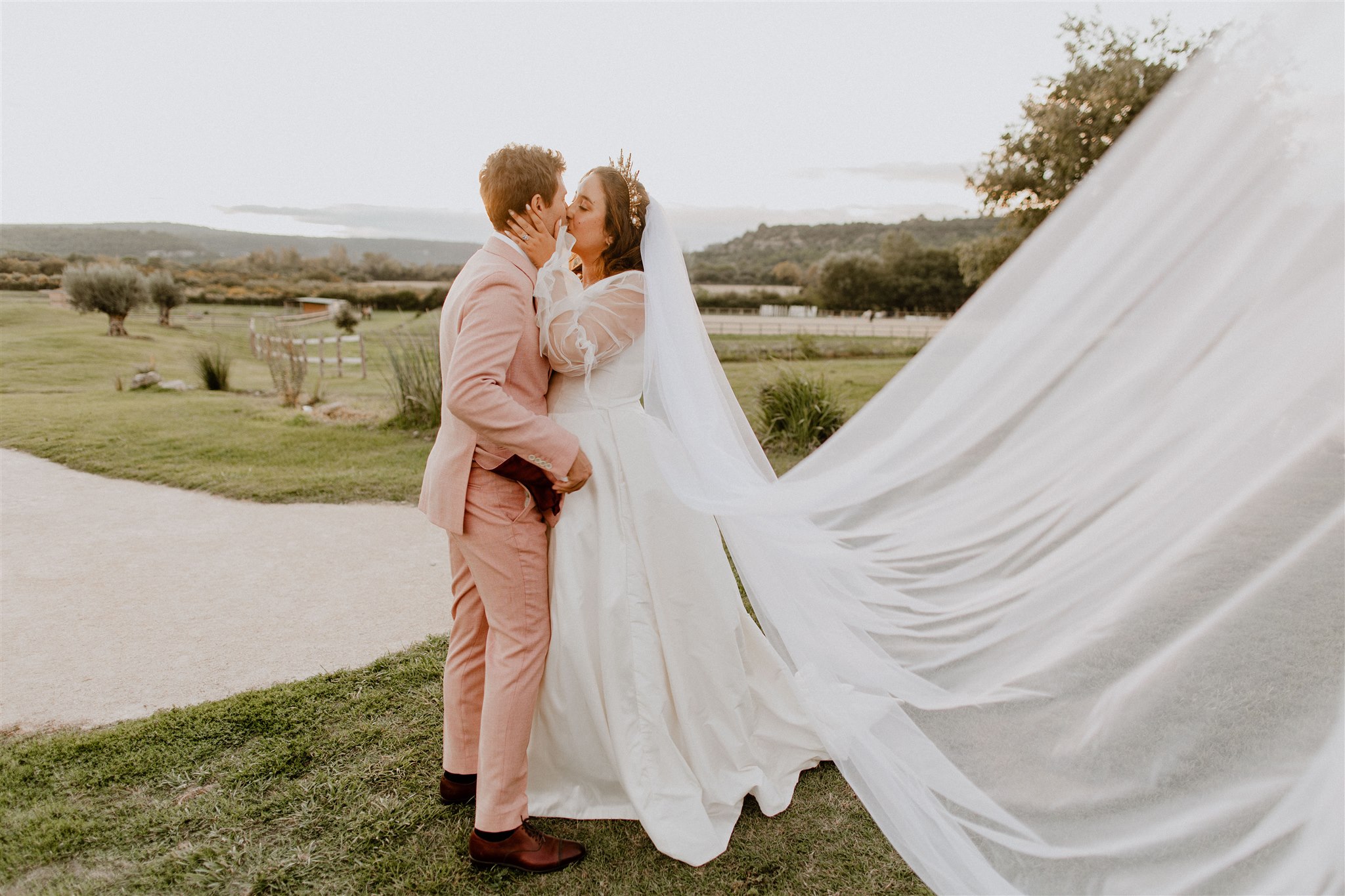 Mariage d'Automne aux Domaines de Patras - Raphaëlle + Julien - Blog Mariage Madame C