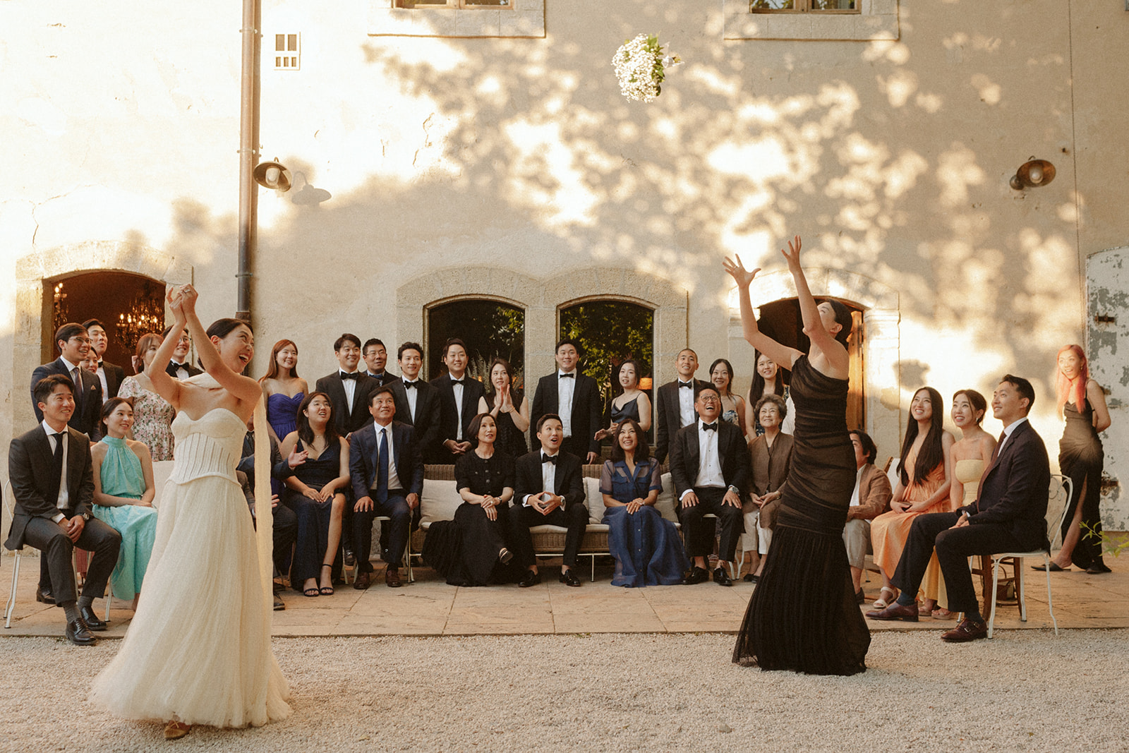 Mariage au Galinier de Lourmarin - Jennifer + Matt - Blog Mariage Madame C